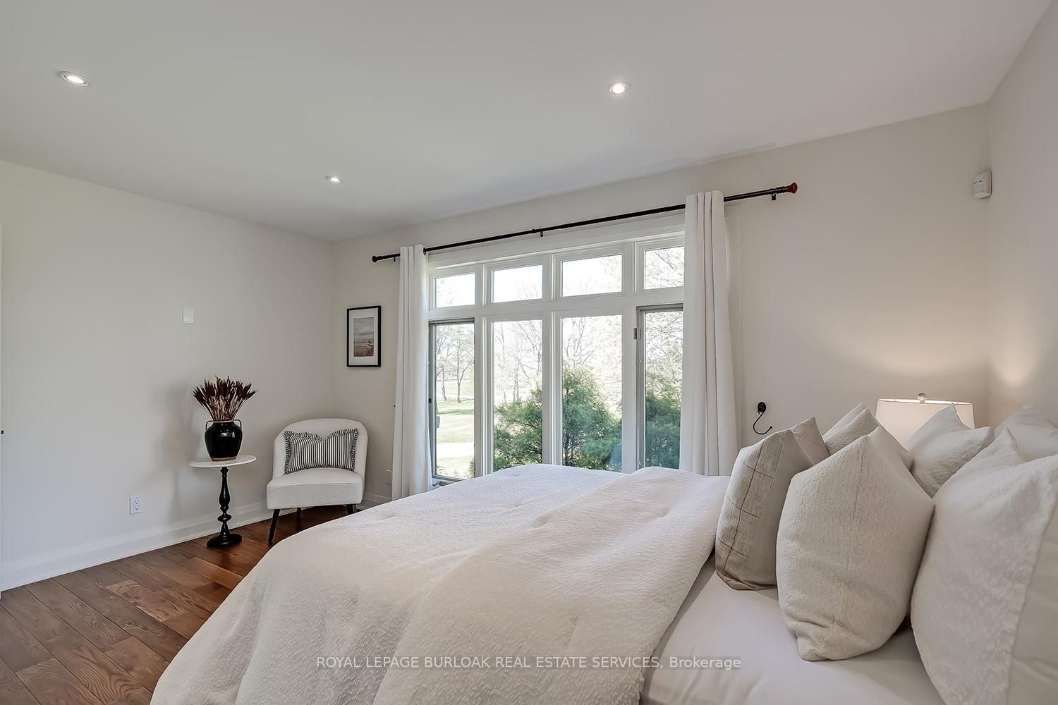 Photo 22 of 720 Mountain Brow Road W, Burlington, Rural Burlington — HOMEH