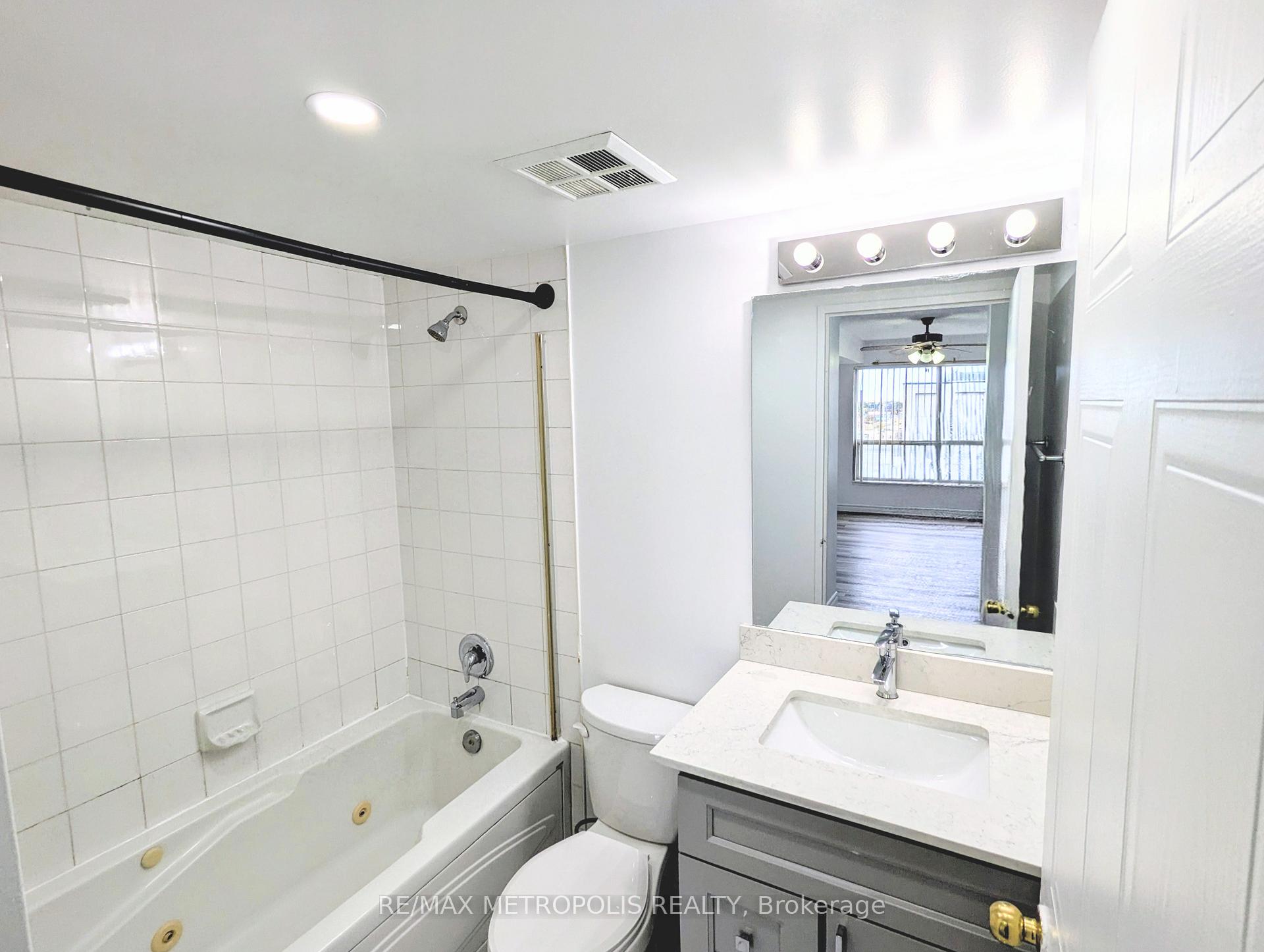 Photo 24 of Unit 1202, 2550 Lawrence Avenue E, Scarborough, Dorset Park — HOMEH