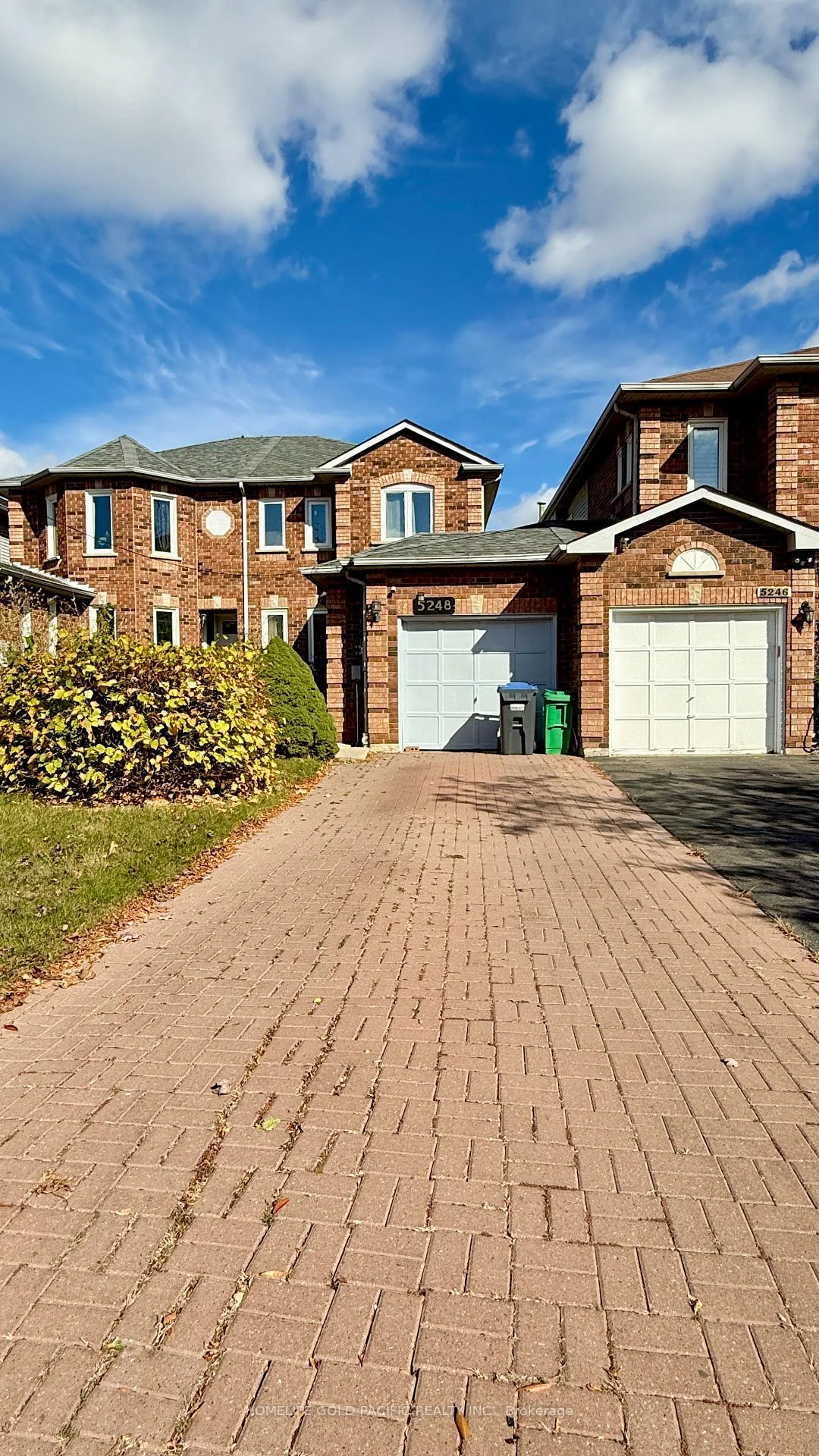 Photo 3 of 5248 Richborough Drive, Mississauga, Hurontario — HOMEH