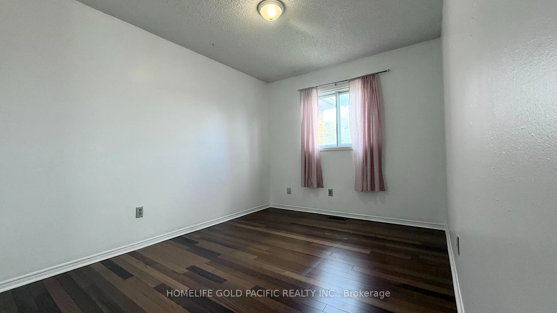 Photo 10 of 5248 Richborough Drive, Mississauga, Hurontario — HOMEH
