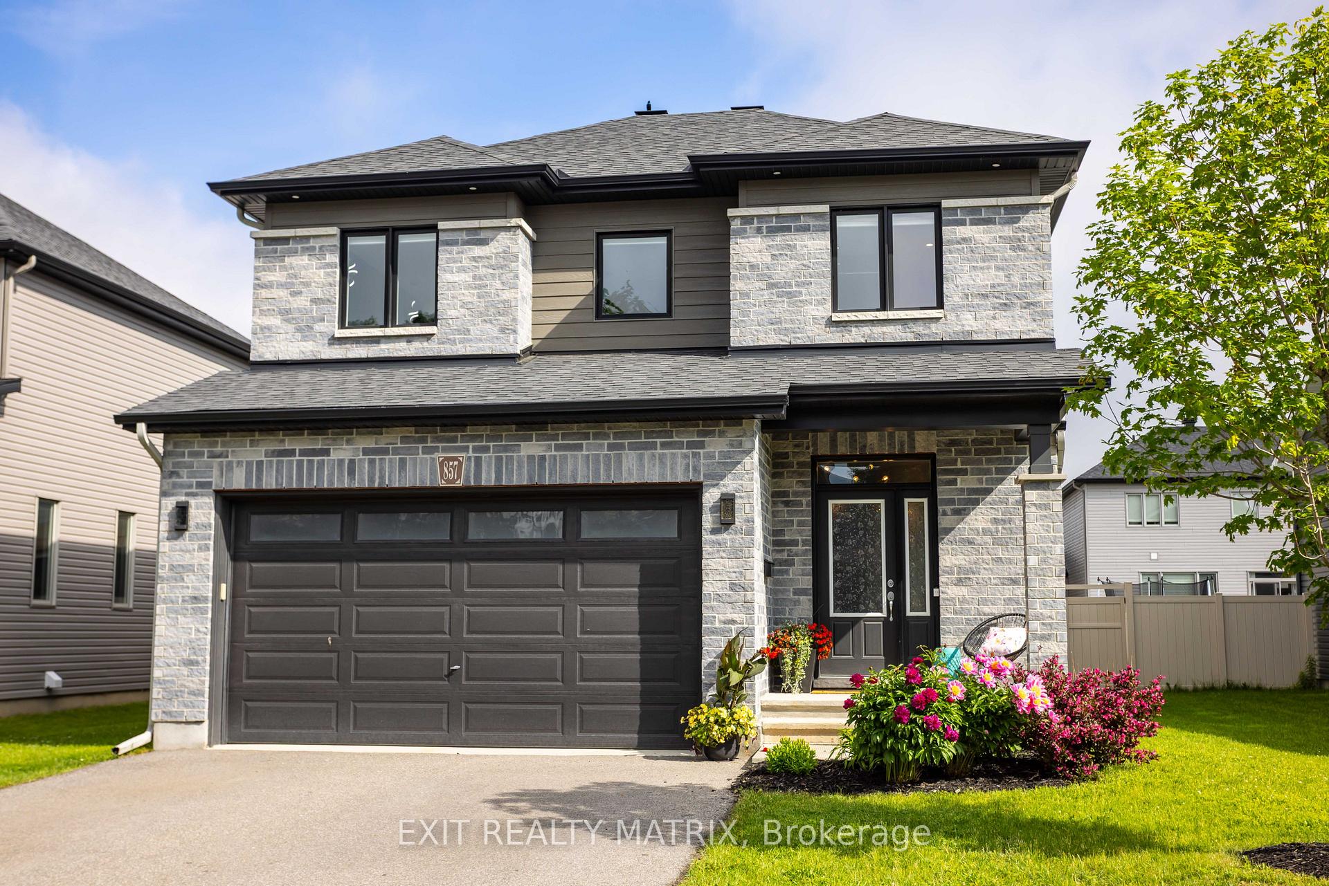 Photo 1 of 857 Cologne Street, Russell, Embrun — HOMEH