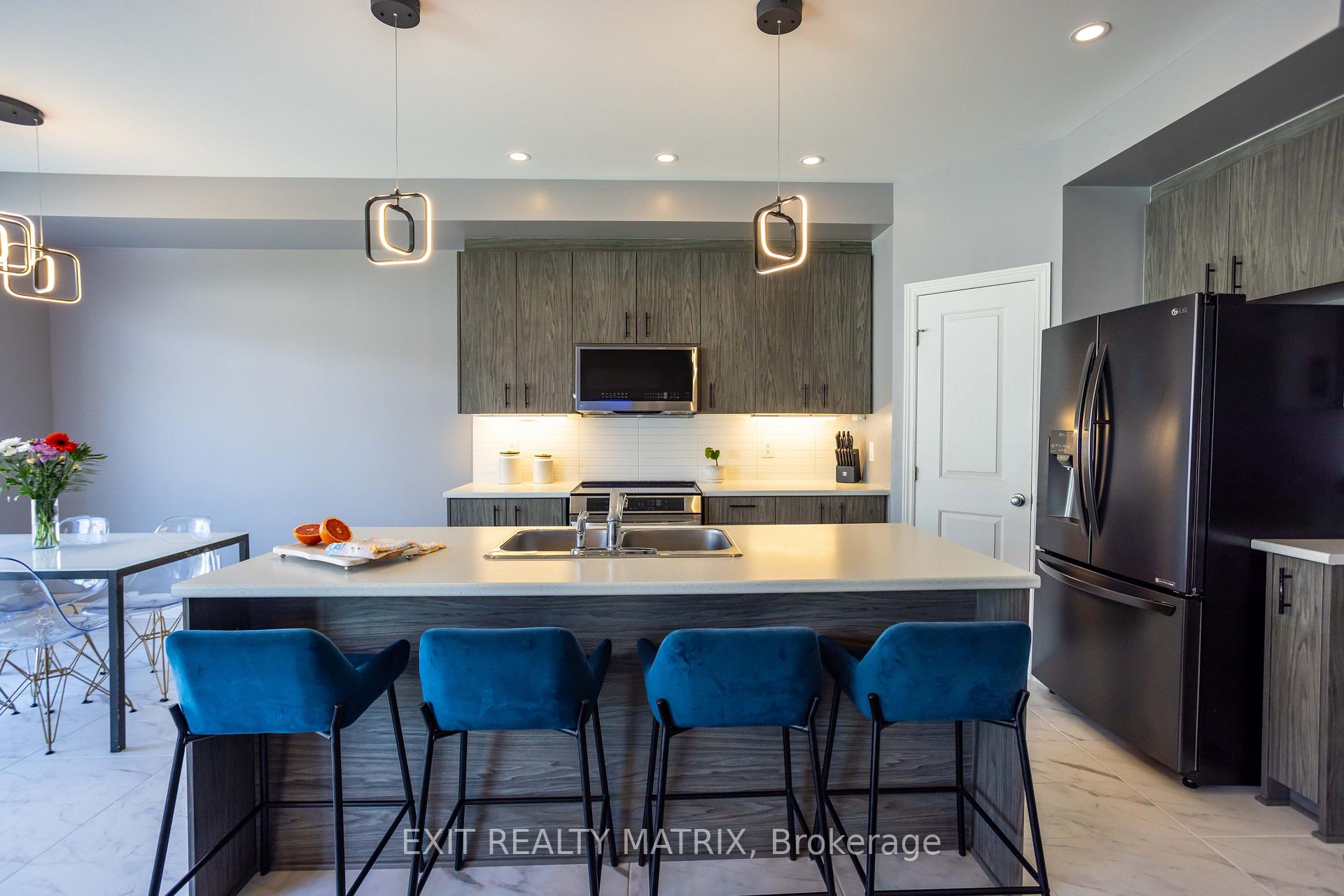Photo 8 of 857 Cologne Street, Russell, Embrun — HOMEH