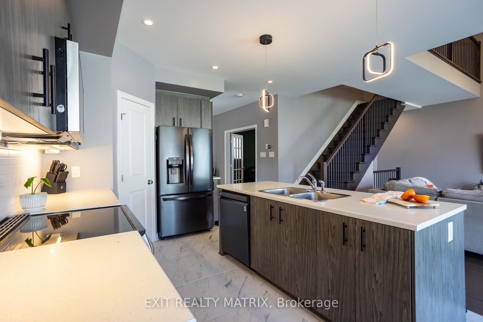 Photo 10 of 857 Cologne Street, Russell, Embrun — HOMEH