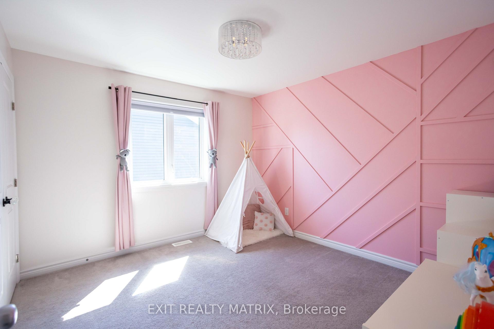 Photo 23 of 857 Cologne Street, Russell, Embrun — HOMEH