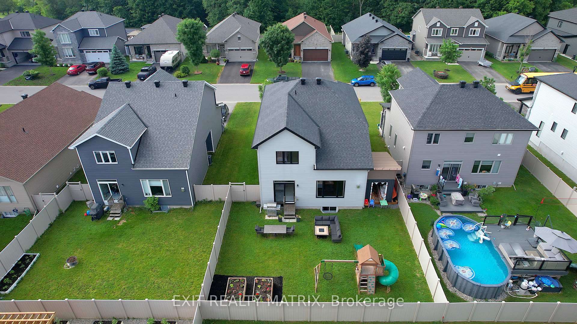Photo 36 of 857 Cologne Street, Russell, Embrun — HOMEH