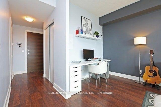 Photo 4 of Unit 526, 35 Brian Peck Crescent, Toronto, Thorncliffe Park — HOMEH