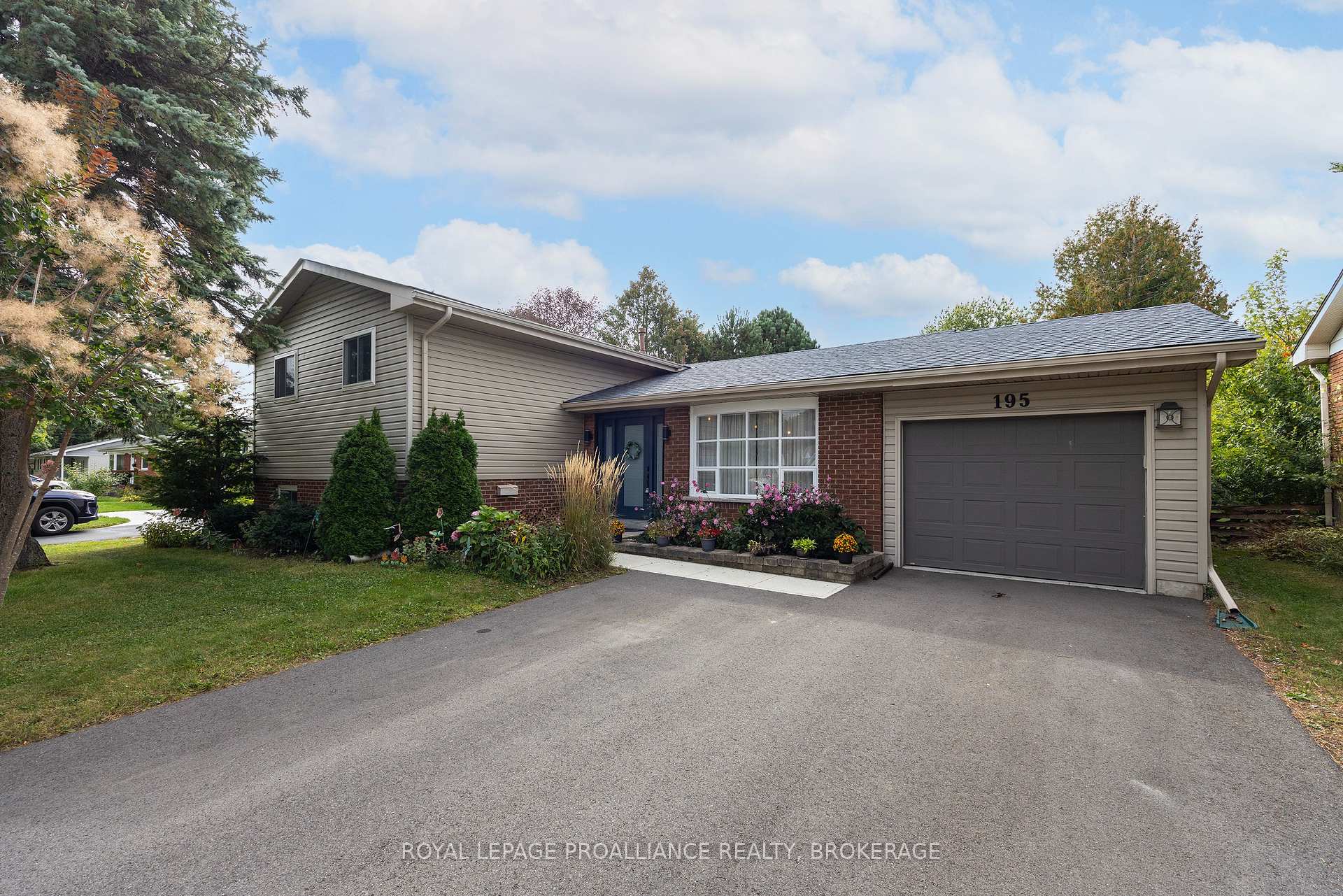Photo 2 of 195 Belmont Avenue, Kingston, City SouthWest — HOMEH