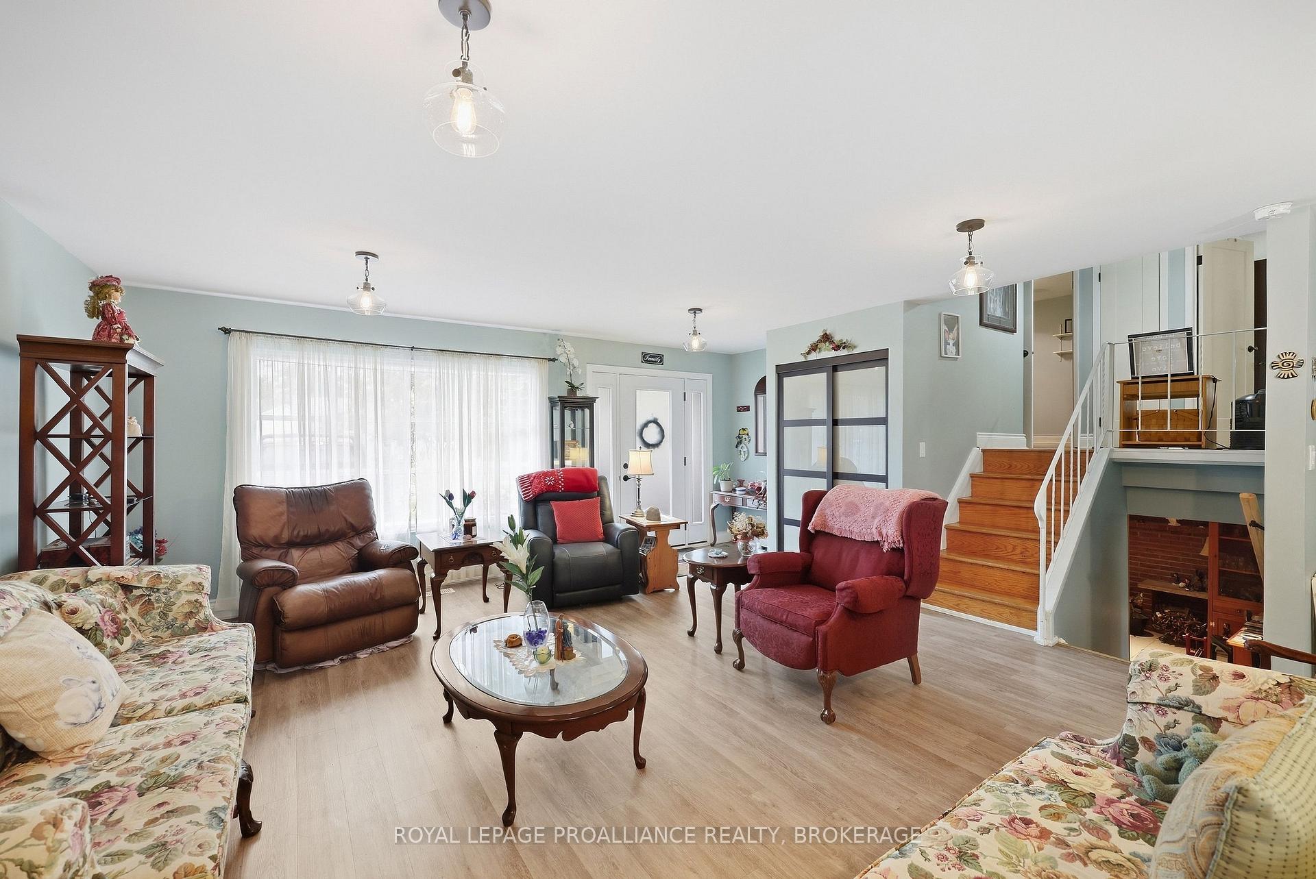 Photo 14 of 195 Belmont Avenue, Kingston, City SouthWest — HOMEH