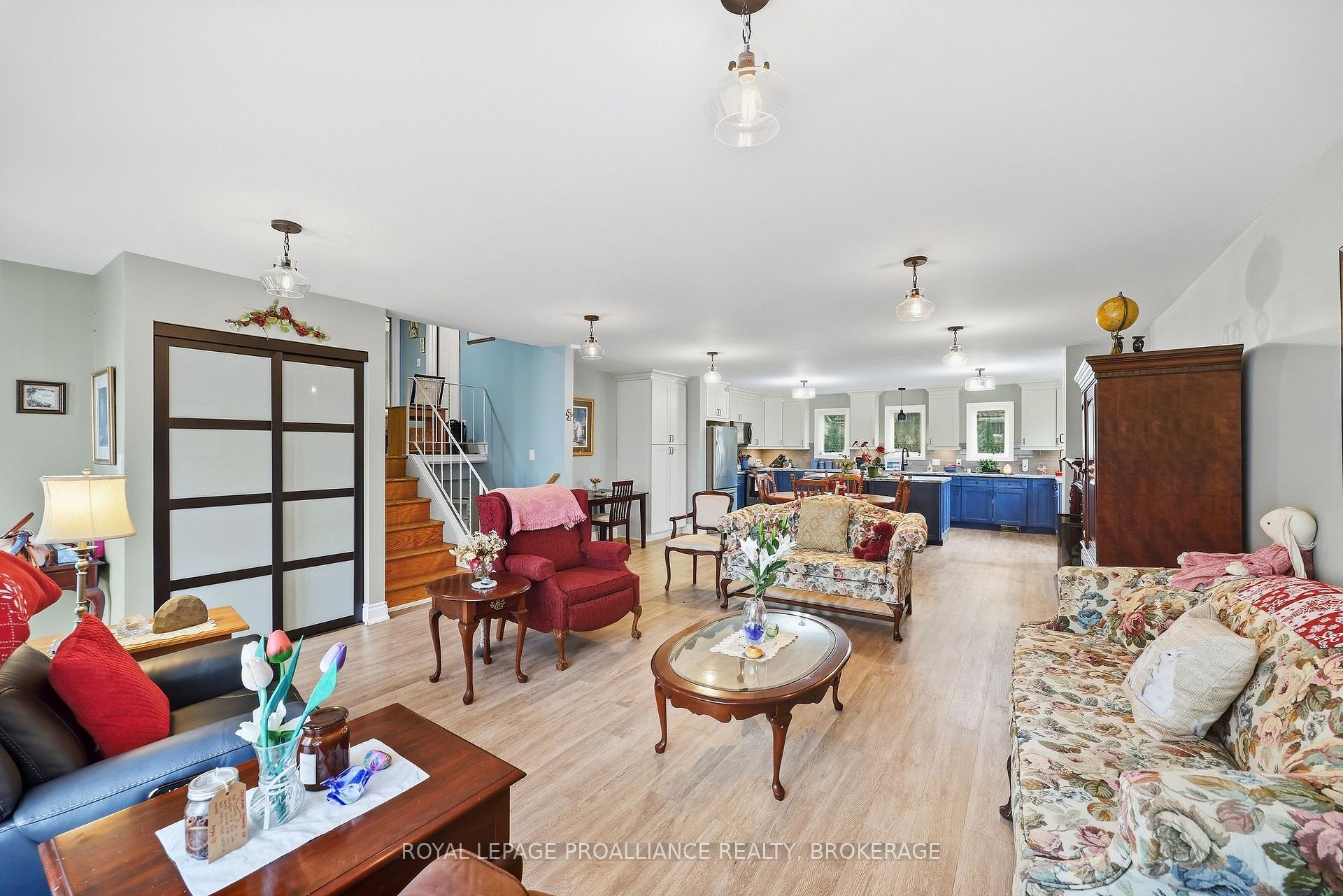 Photo 15 of 195 Belmont Avenue, Kingston, City SouthWest — HOMEH