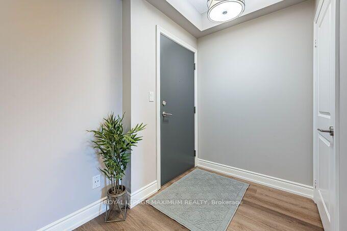 Photo 13 of Unit 219B, 9600 Yonge Street, Richmond Hill, North Richvale — HOMEH