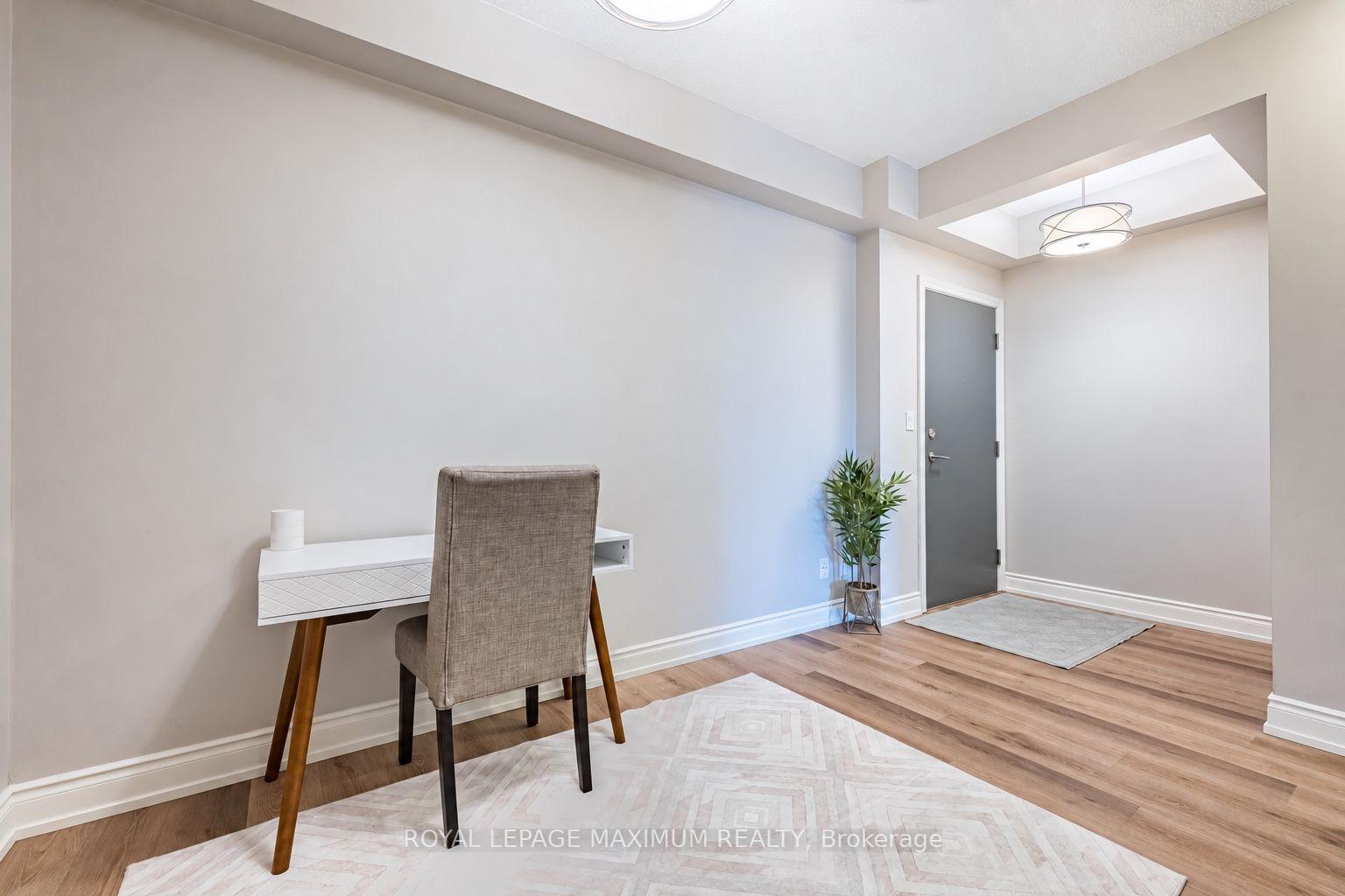 Photo 16 of Unit 219B, 9600 Yonge Street, Richmond Hill, North Richvale — HOMEH