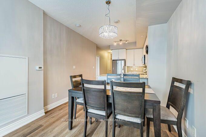 Photo 32 of Unit 219B, 9600 Yonge Street, Richmond Hill, North Richvale — HOMEH