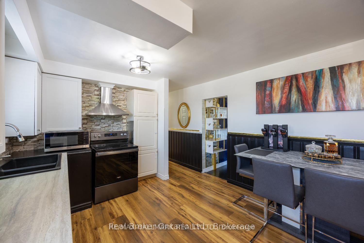 Photo 9 of Unit Main, 324 College Avenue, Oshawa, Vanier — HOMEH