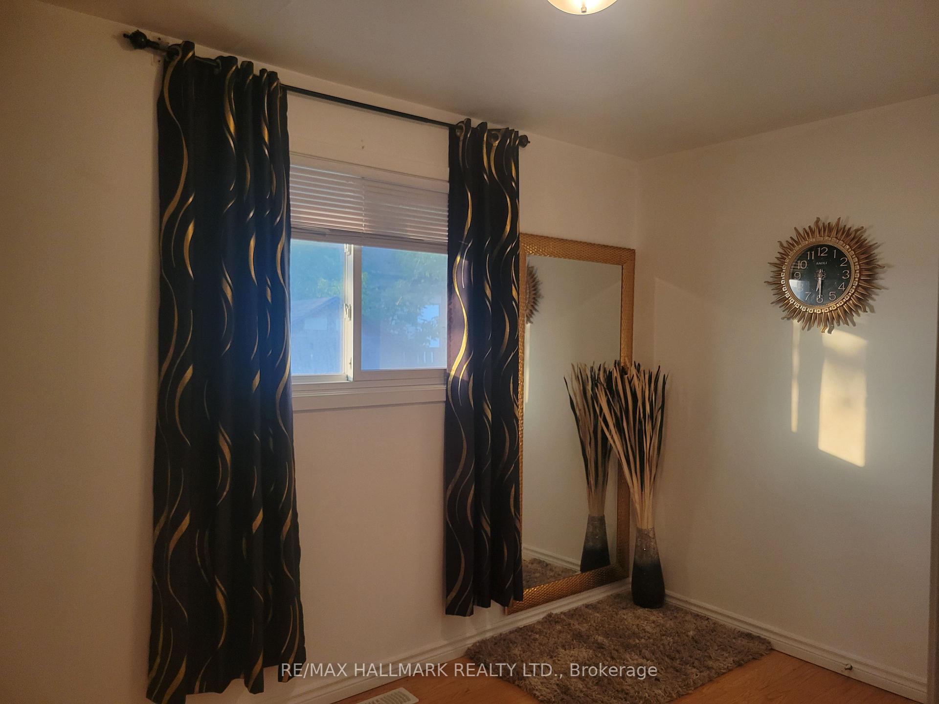 Photo 15 of Unit Main, 324 College Avenue, Oshawa, Vanier — HOMEH