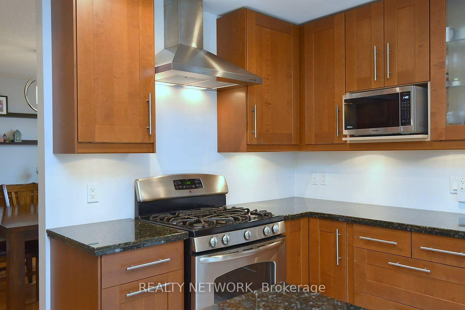 Photo 14 of 130 Charing Drive, Hamilton, Rushdale — HOMEH