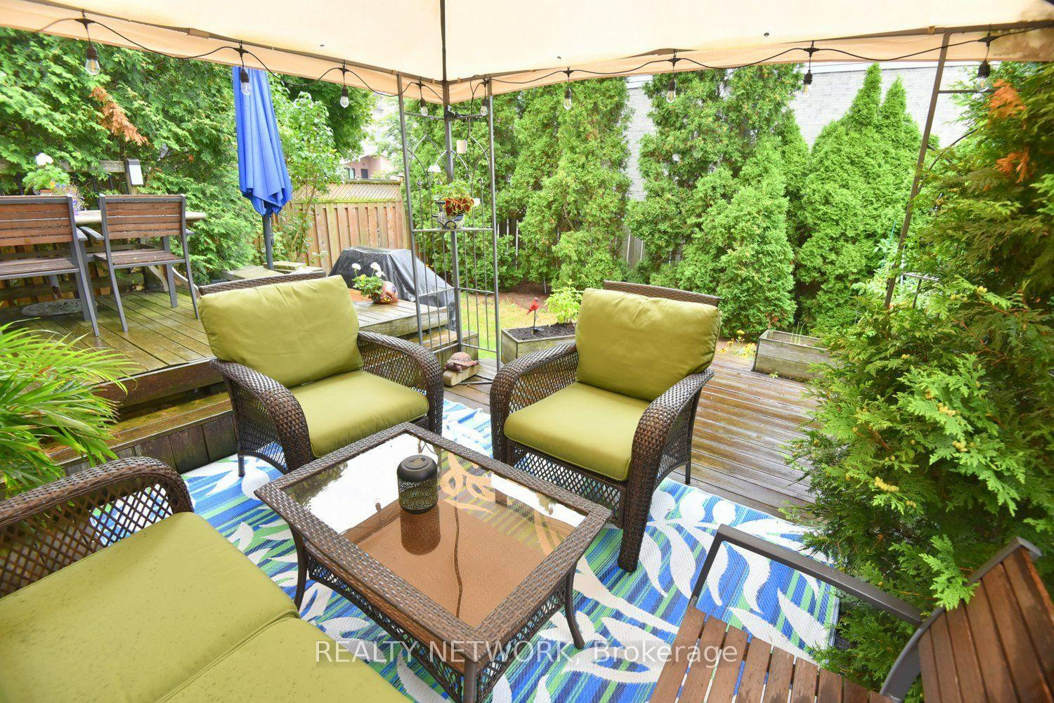 Photo 33 of 130 Charing Drive, Hamilton, Rushdale — HOMEH