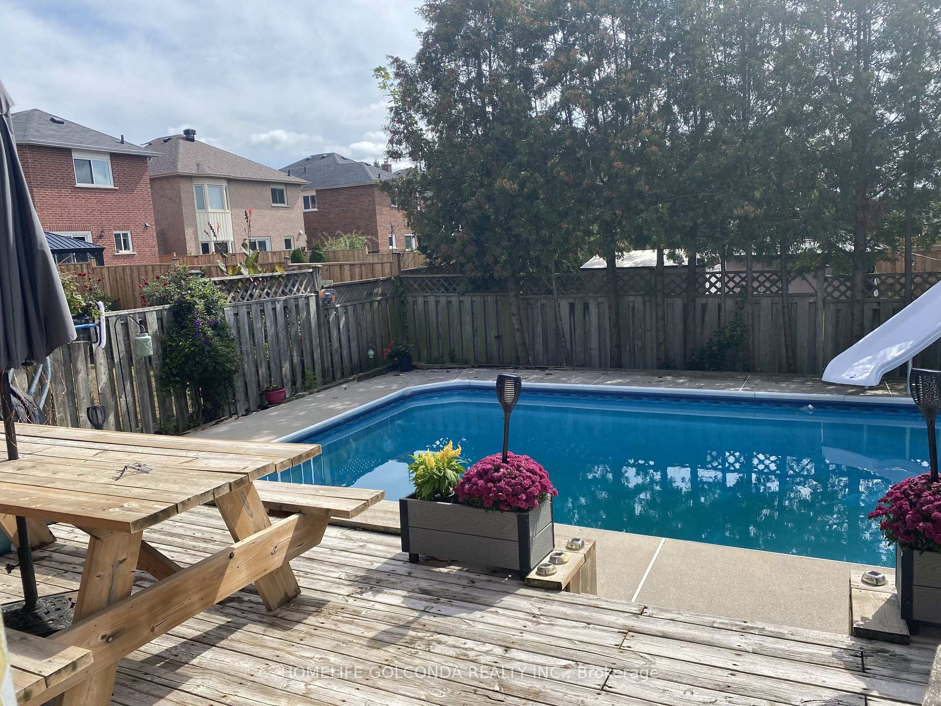 Photo 1 of 17 Hartrick Place, Whitby, Rolling Acres — HOMEH