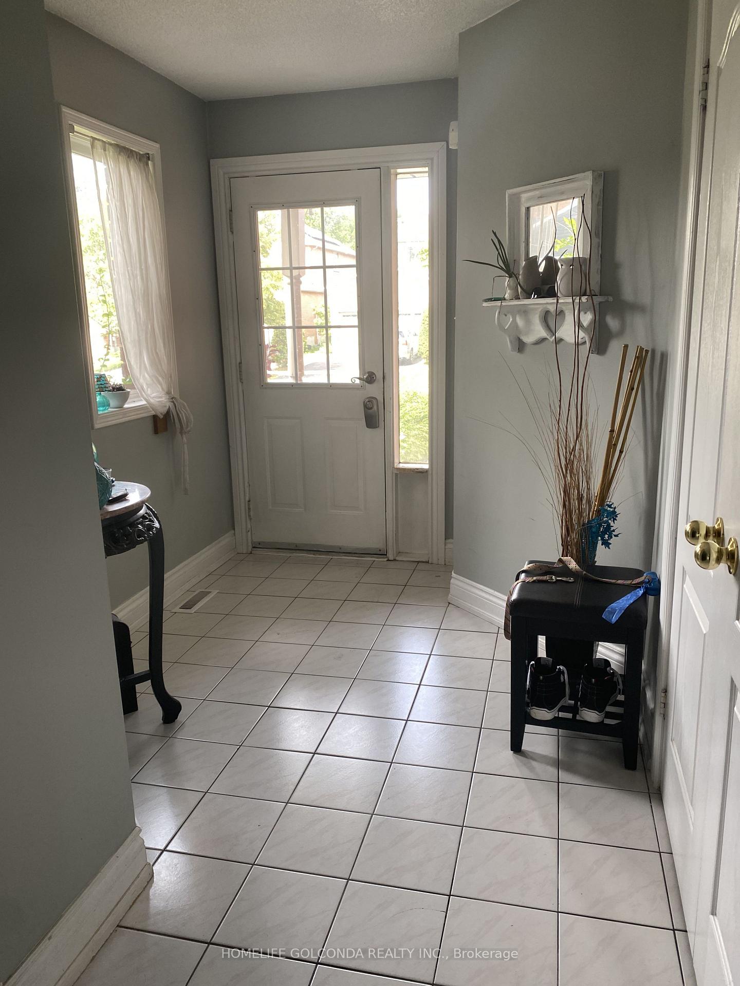 Photo 3 of 17 Hartrick Place, Whitby, Rolling Acres — HOMEH