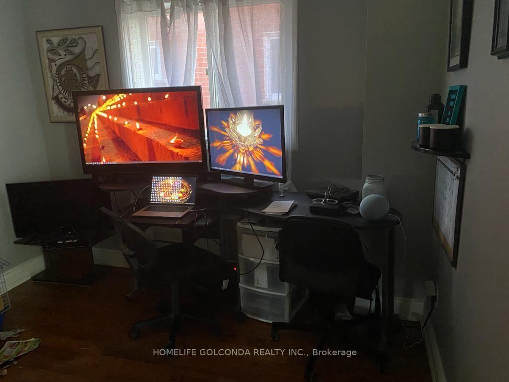 Photo 8 of 17 Hartrick Place, Whitby, Rolling Acres — HOMEH