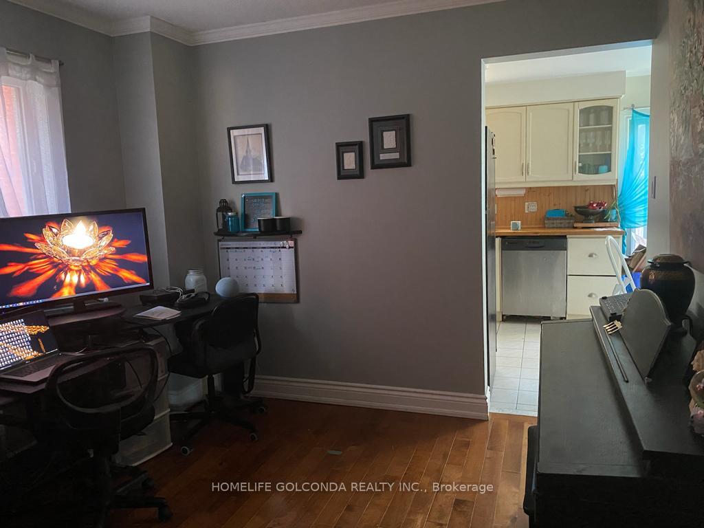 Photo 9 of 17 Hartrick Place, Whitby, Rolling Acres — HOMEH