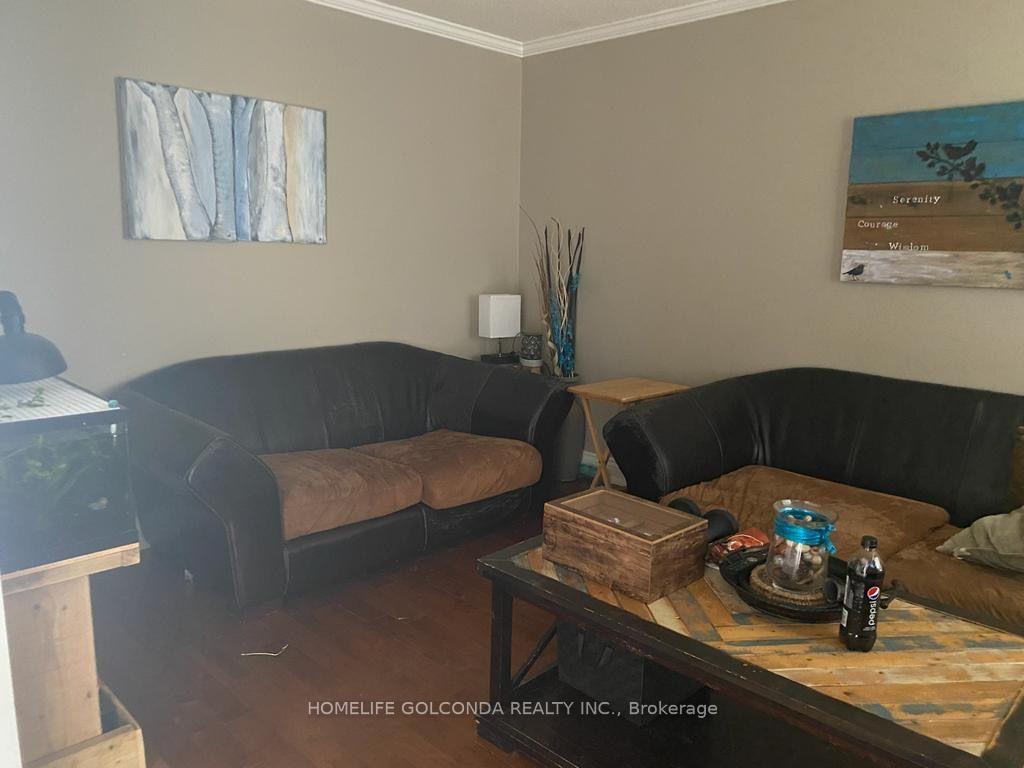 Photo 10 of 17 Hartrick Place, Whitby, Rolling Acres — HOMEH