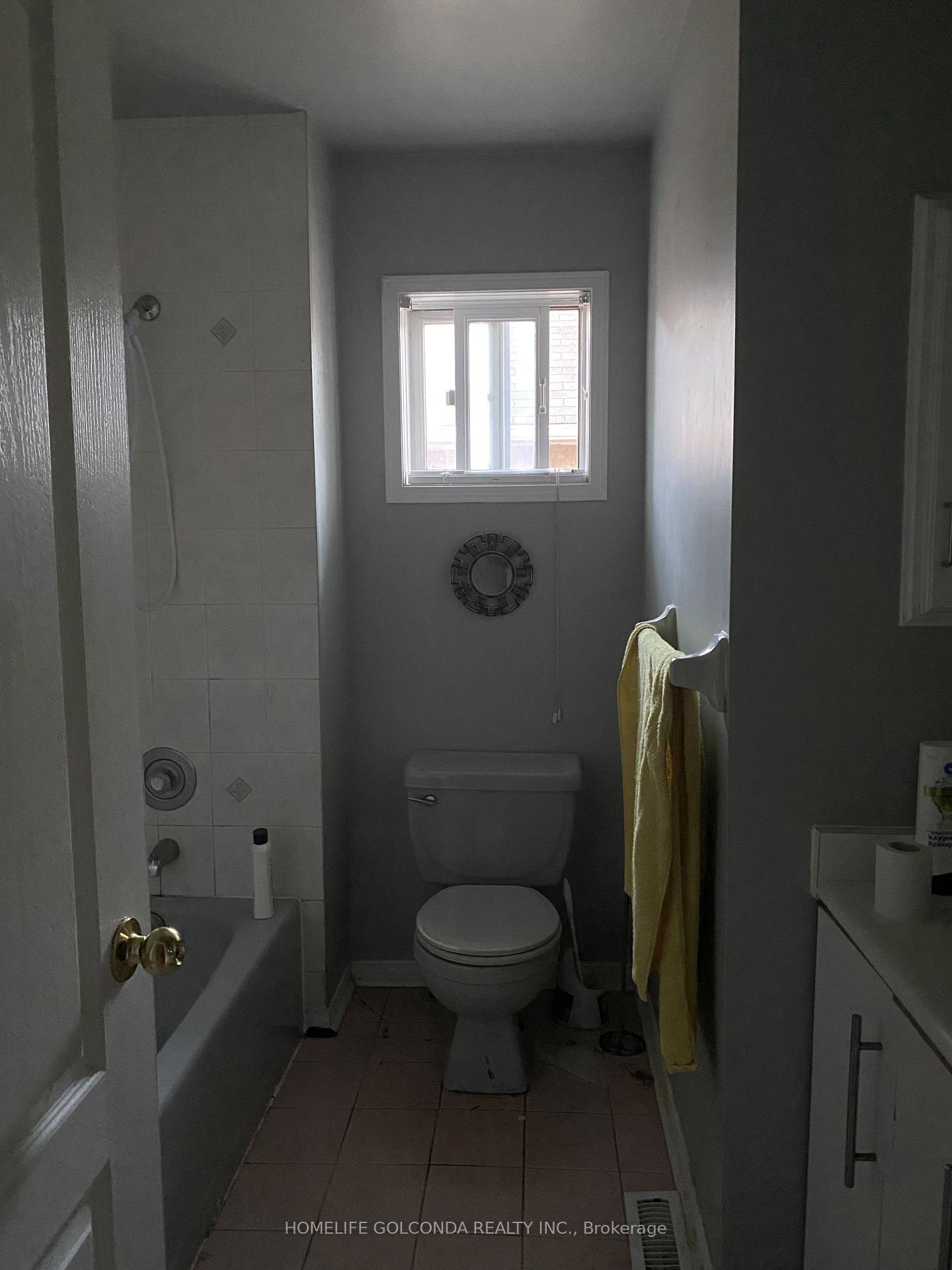 Photo 17 of 17 Hartrick Place, Whitby, Rolling Acres — HOMEH