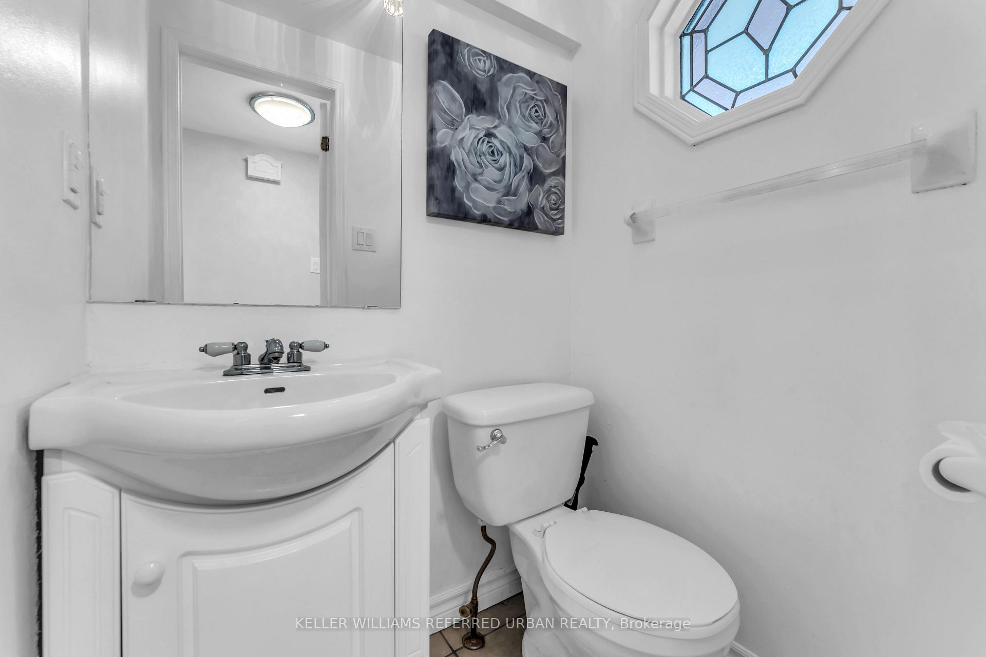 Photo 5 of 94 Laidlaw Drive, Barrie, West Bayfield — HOMEH