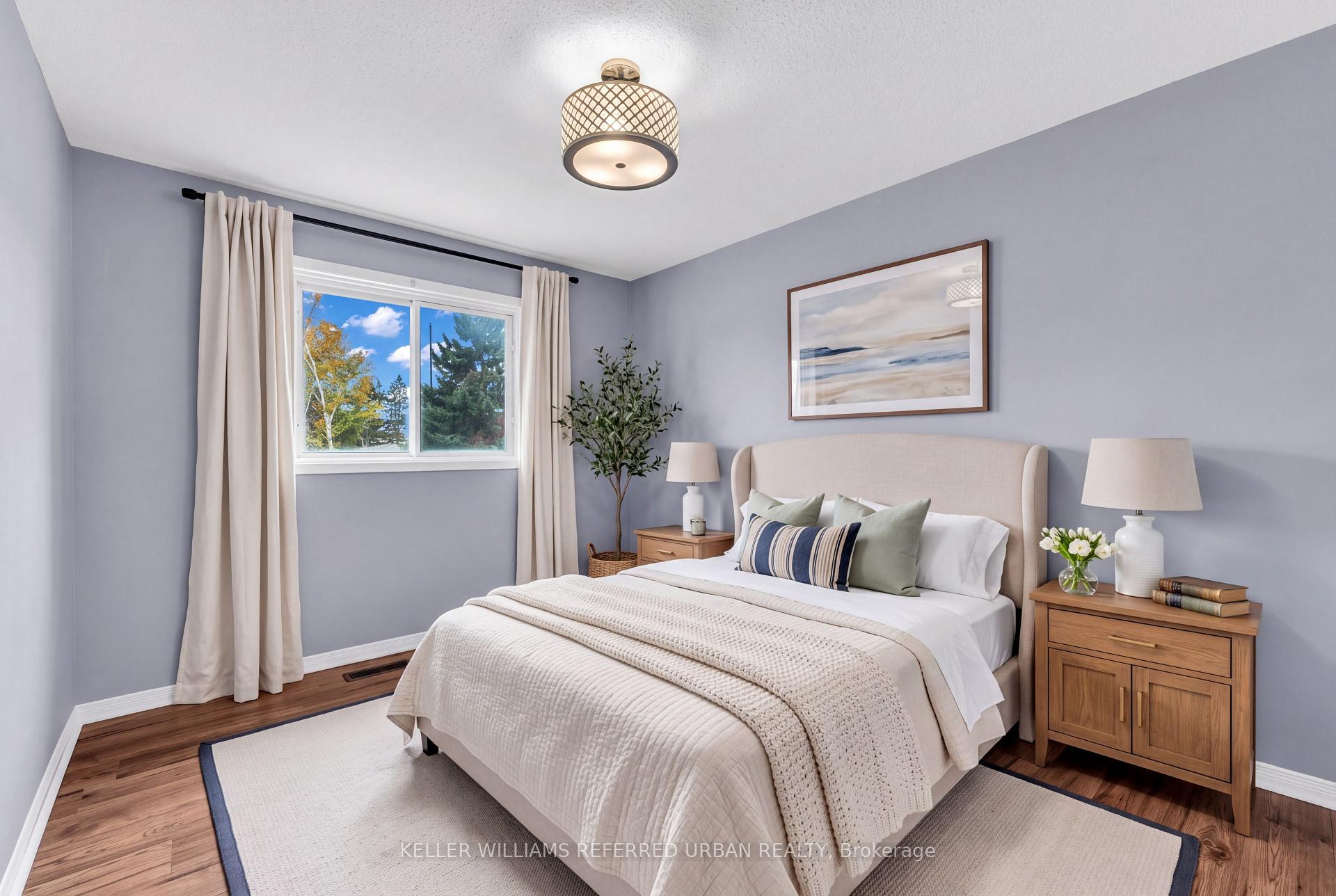 Photo 18 of 94 Laidlaw Drive, Barrie, West Bayfield — HOMEH