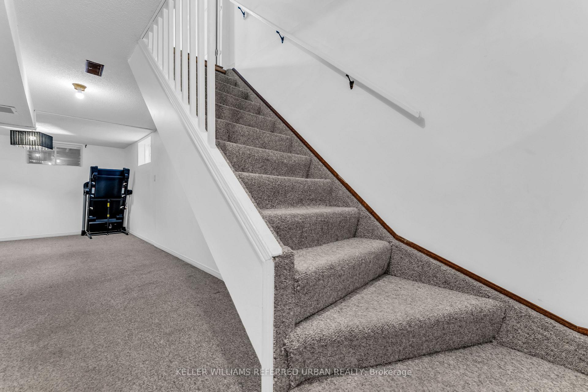 Photo 22 of 94 Laidlaw Drive, Barrie, West Bayfield — HOMEH