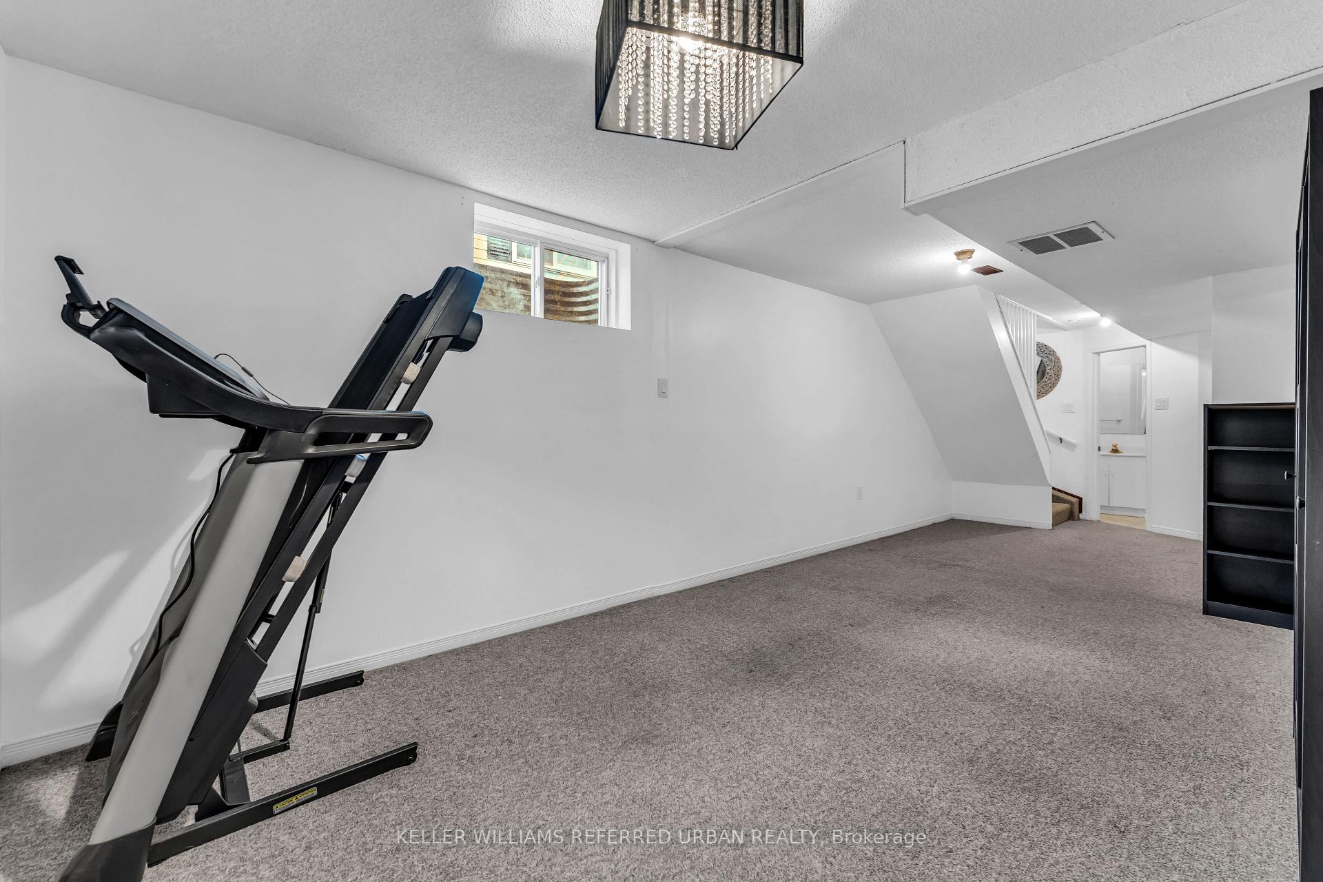 Photo 24 of 94 Laidlaw Drive, Barrie, West Bayfield — HOMEH