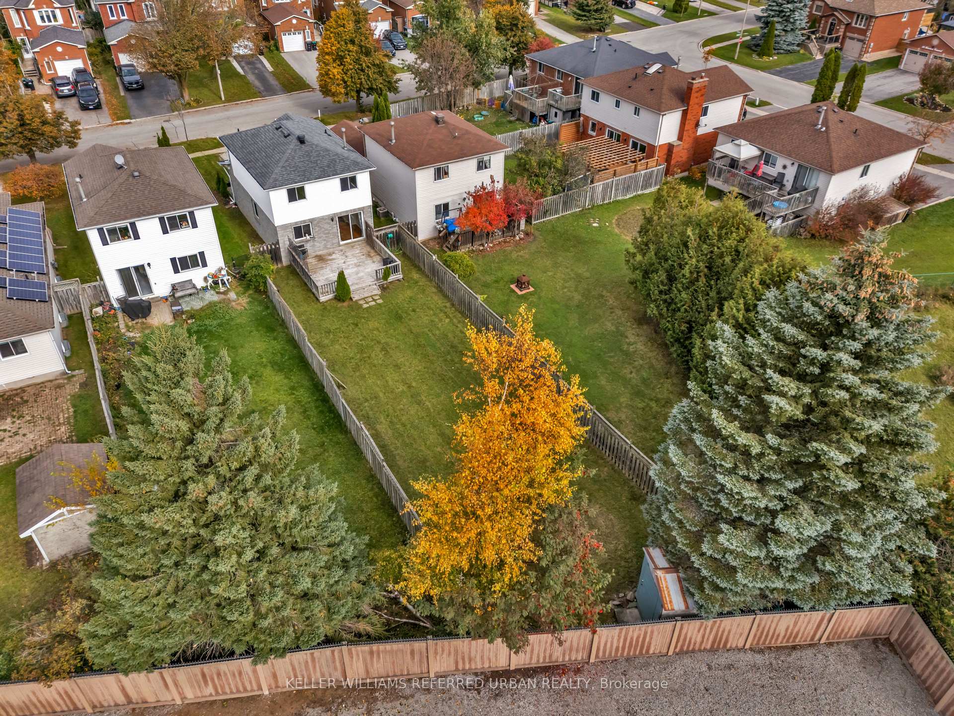 Photo 30 of 94 Laidlaw Drive, Barrie, West Bayfield — HOMEH