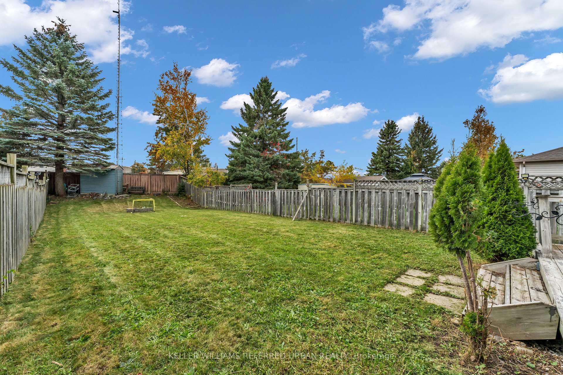 Photo 32 of 94 Laidlaw Drive, Barrie, West Bayfield — HOMEH