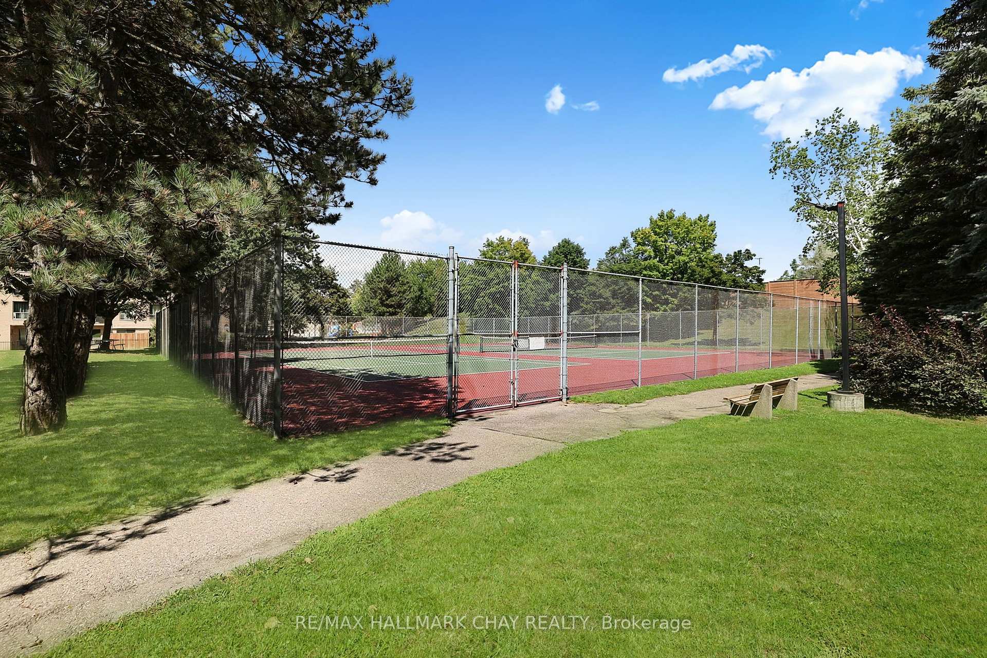 Photo 17 of Unit 705, 326 Major Mackenzie Drive E, Richmond Hill, Crosby — HOMEH