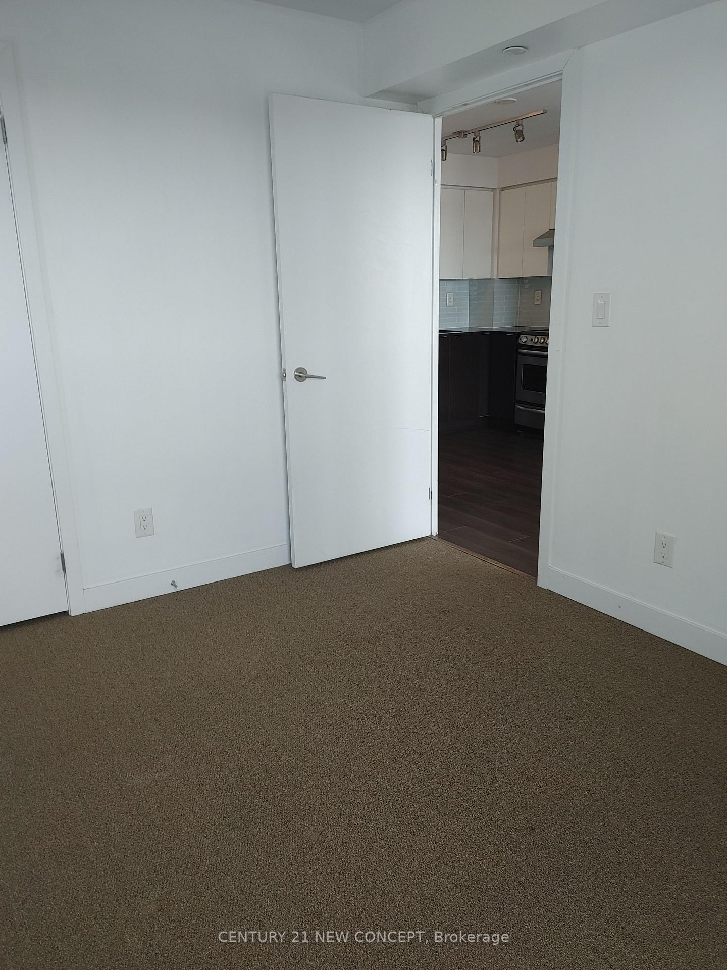 Photo 9 of Unit 1015, 160 Flemington Road, North York, Yorkdale-Glen Park — HOMEH