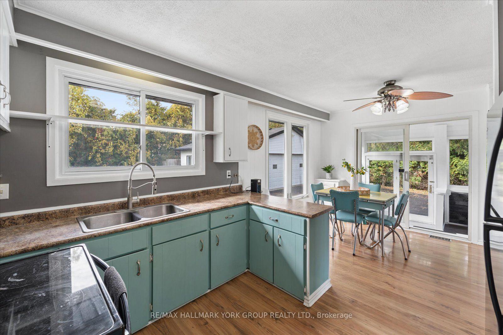 Photo 21 of 92 Sunset Beach Road, Georgina, Virginia — HOMEH