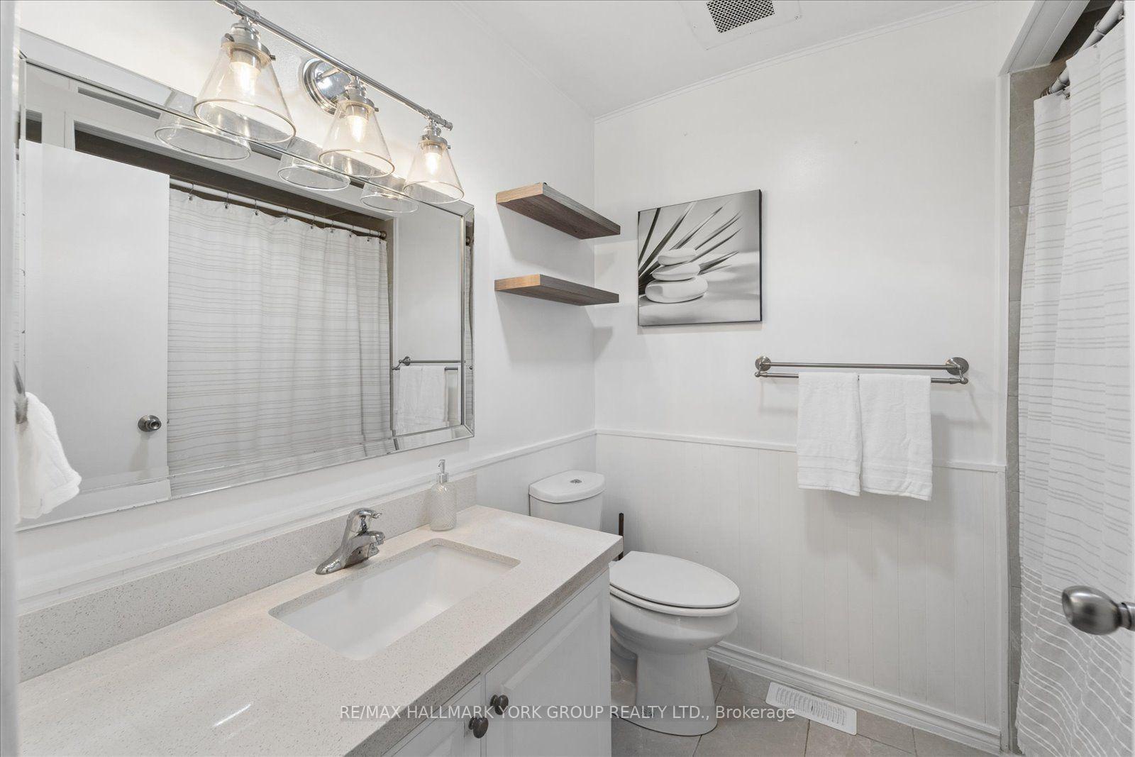 Photo 26 of 92 Sunset Beach Road, Georgina, Virginia — HOMEH