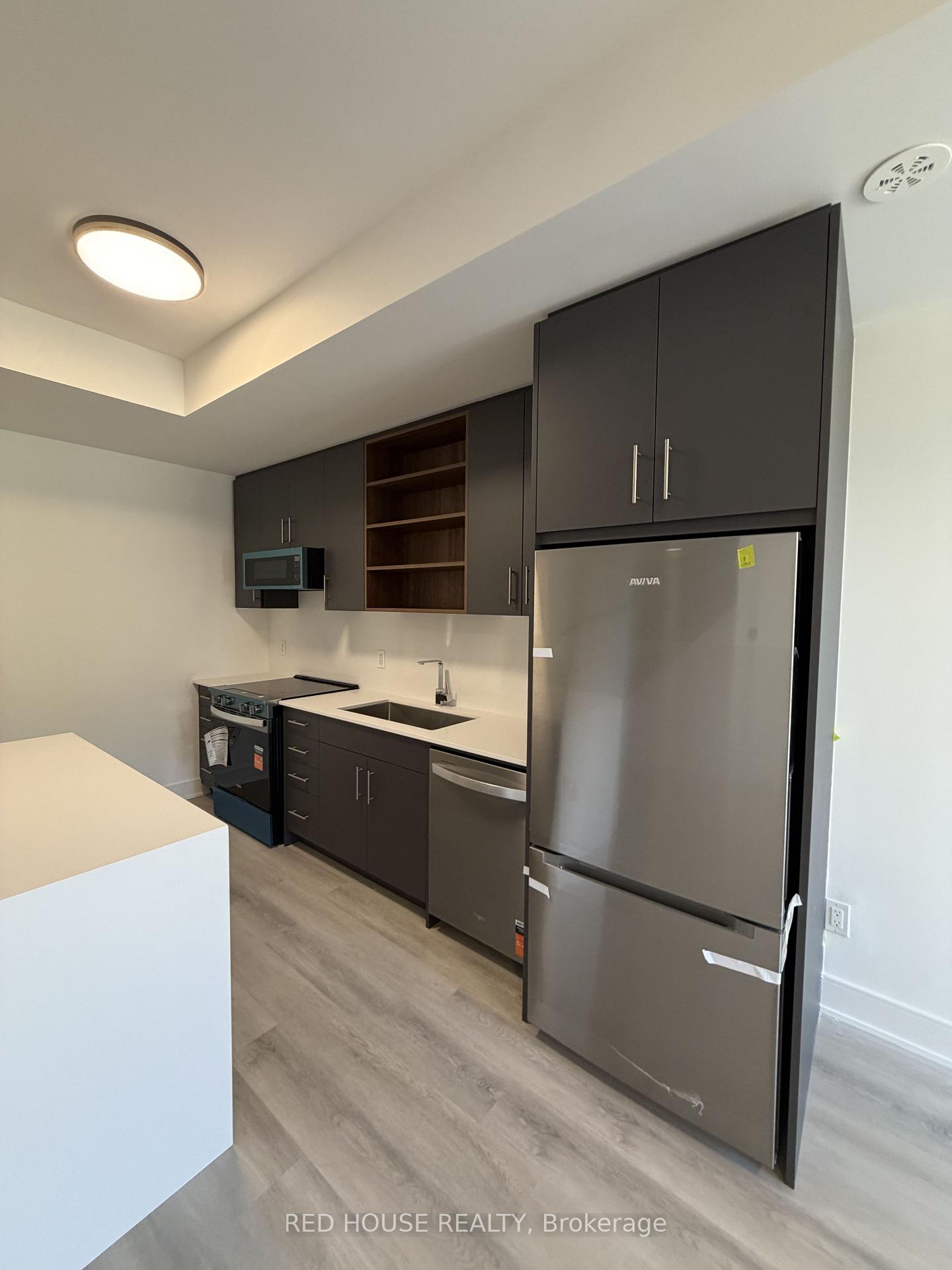 Photo 5 of 290 Ellis Avenue, St. Catharines, Oakdale — HOMEH