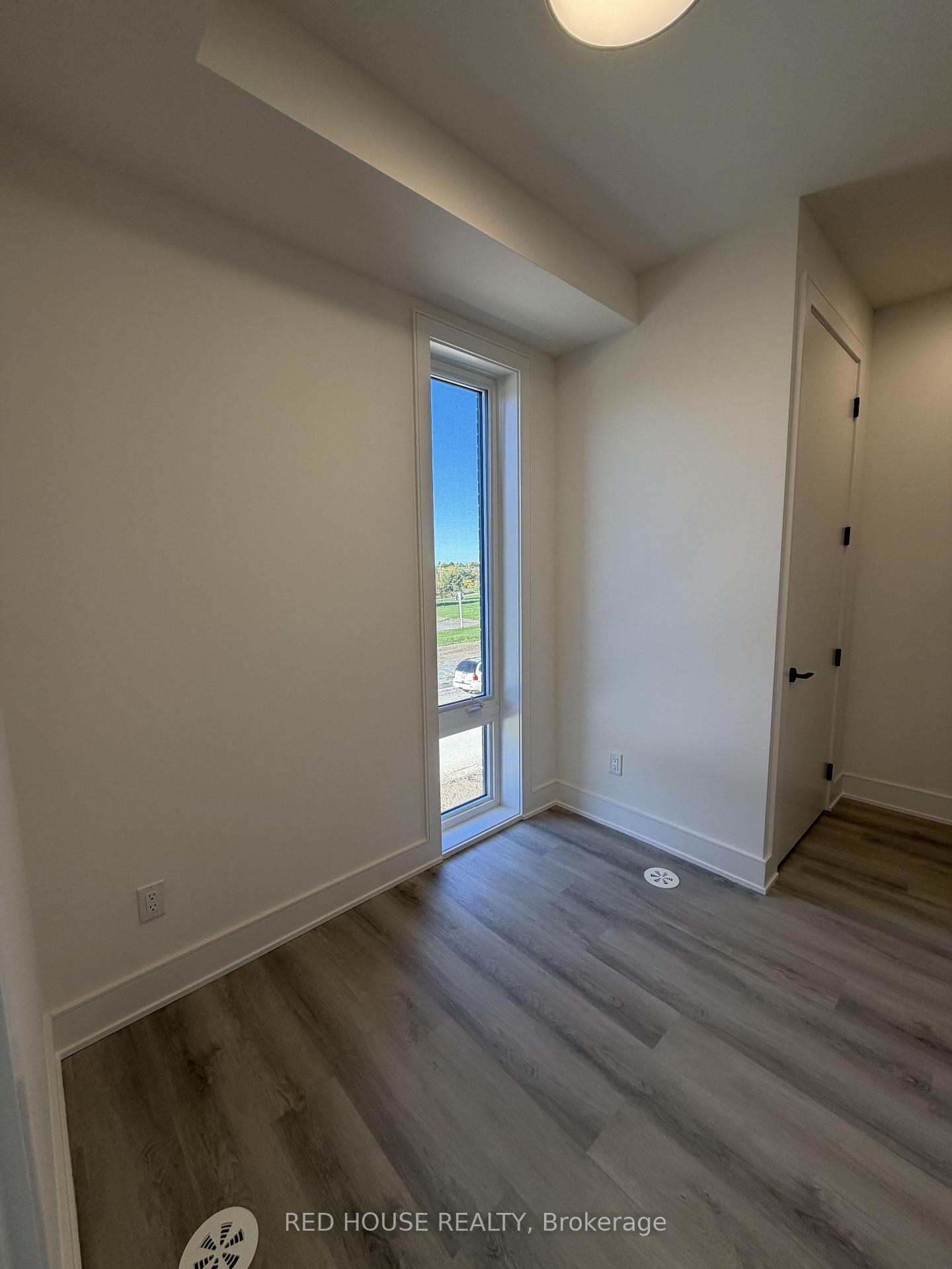 Photo 20 of 290 Ellis Avenue, St. Catharines, Oakdale — HOMEH