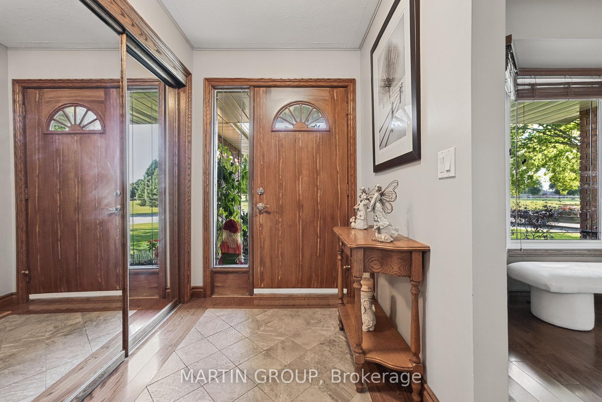 Photo 10 of 30 Donly Drive S, Norfolk, Simcoe — HOMEH