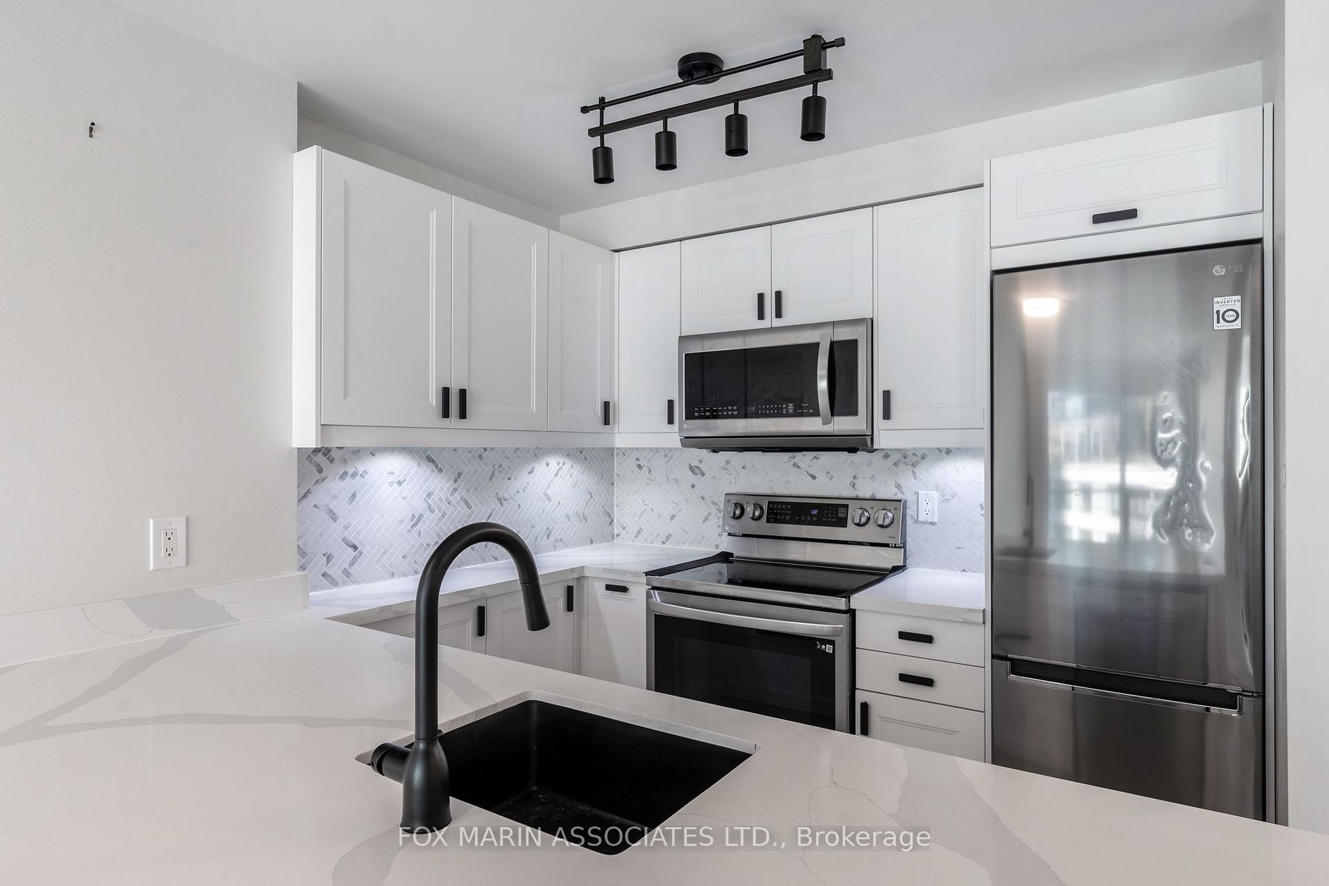 Photo 4 of Unit 504, 10 Yonge Street, Toronto, Waterfront Communities — HOMEH