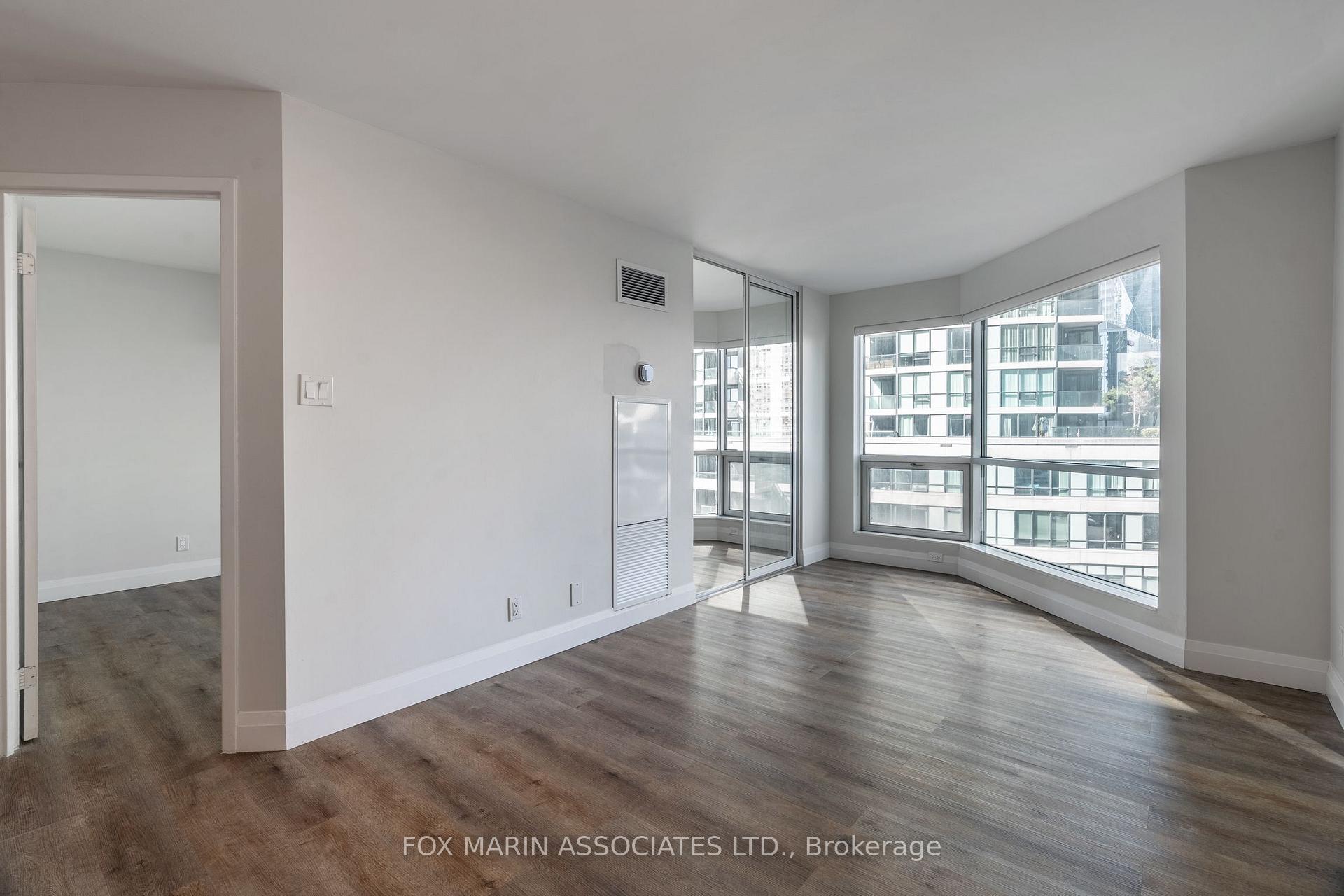 Photo 11 of Unit 504, 10 Yonge Street, Toronto, Waterfront Communities — HOMEH