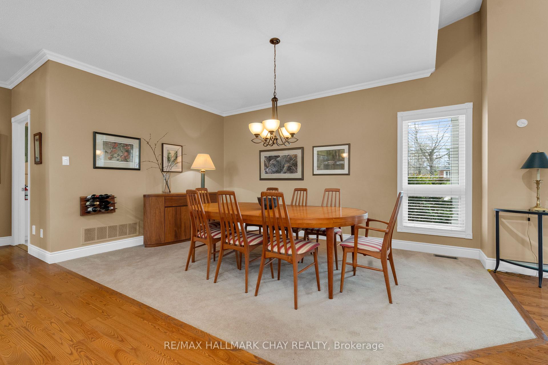 Photo 12 of 16 Chestnut Lane, Oro-Medonte, Horseshoe Valley — HOMEH