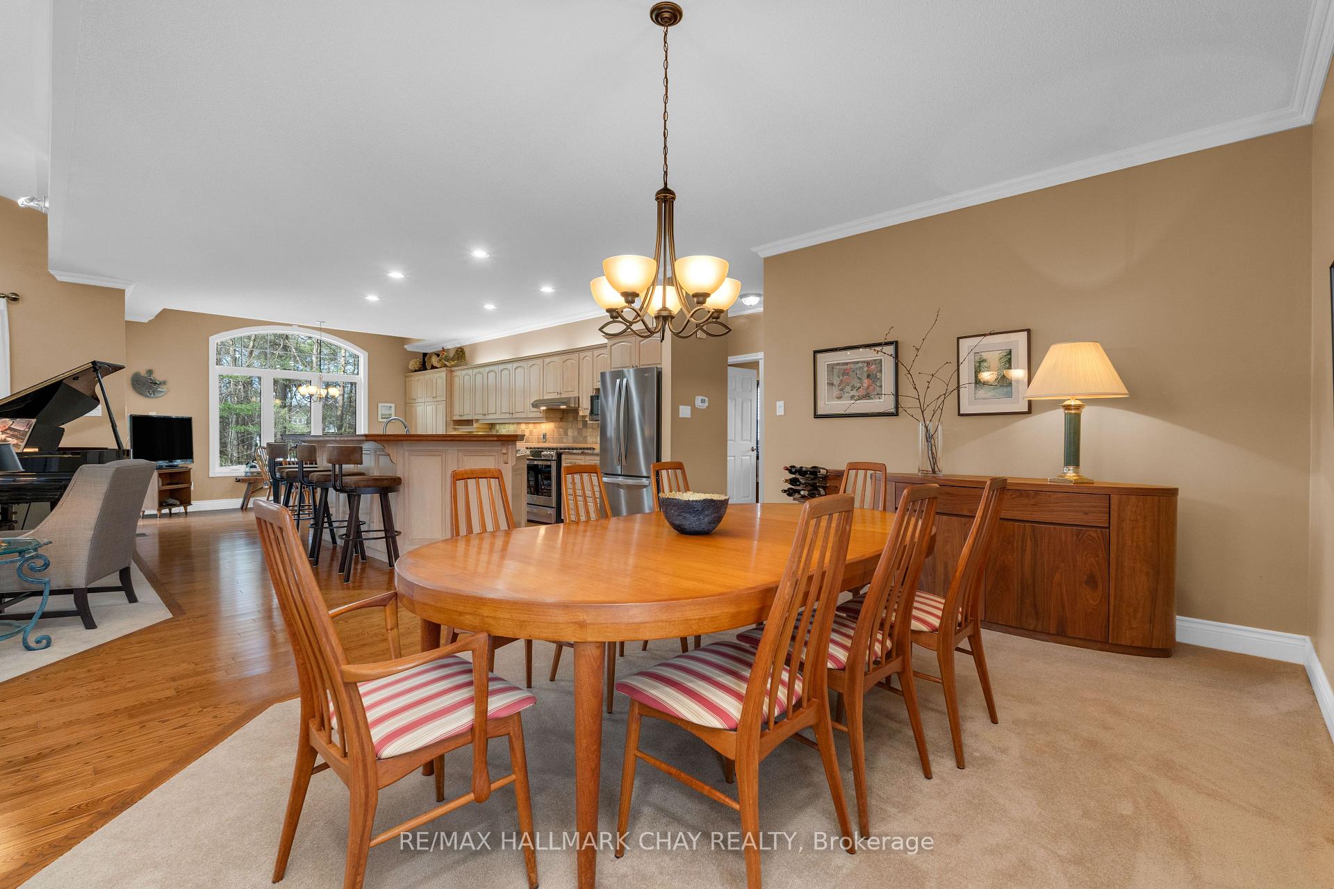 Photo 13 of 16 Chestnut Lane, Oro-Medonte, Horseshoe Valley — HOMEH