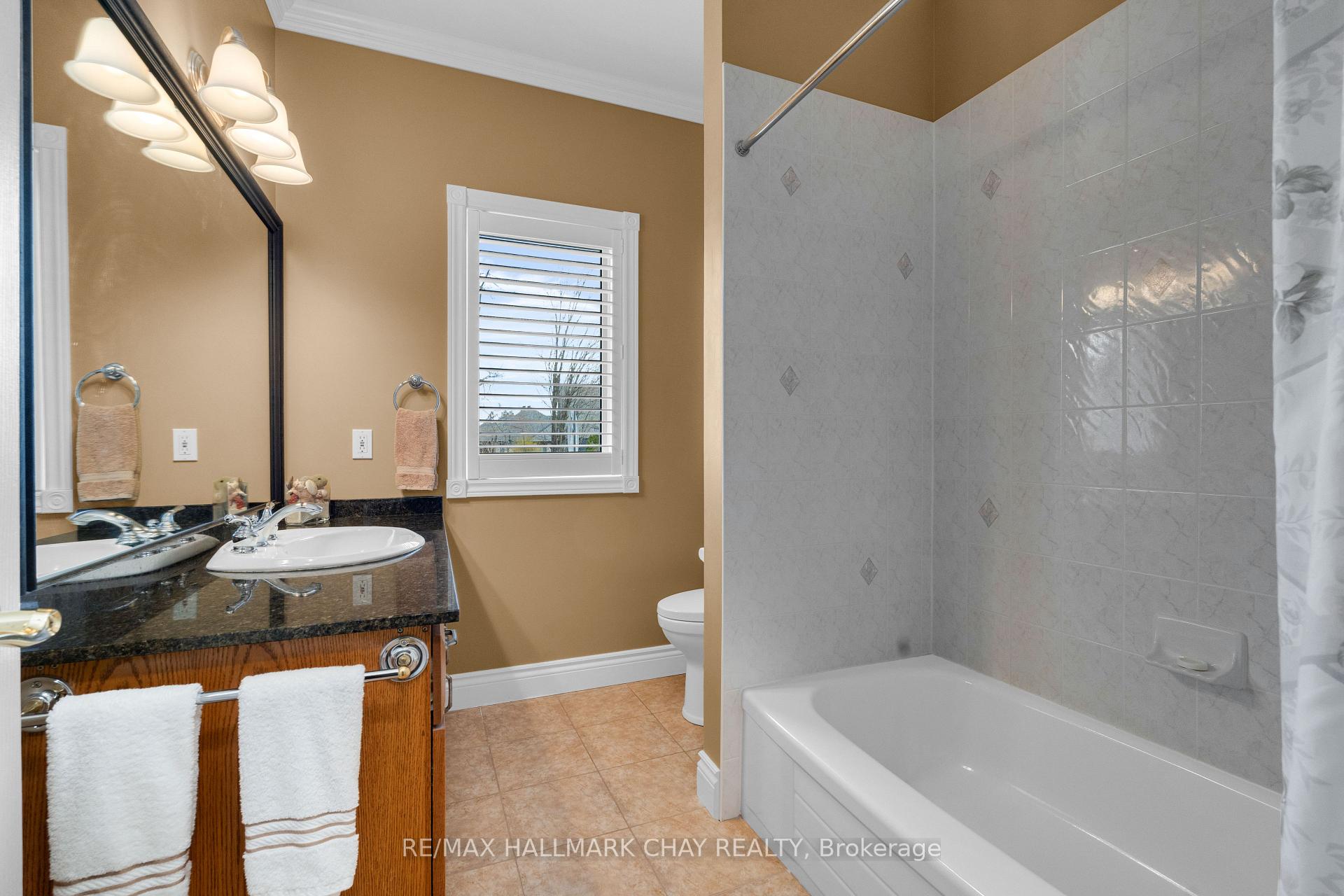Photo 19 of 16 Chestnut Lane, Oro-Medonte, Horseshoe Valley — HOMEH