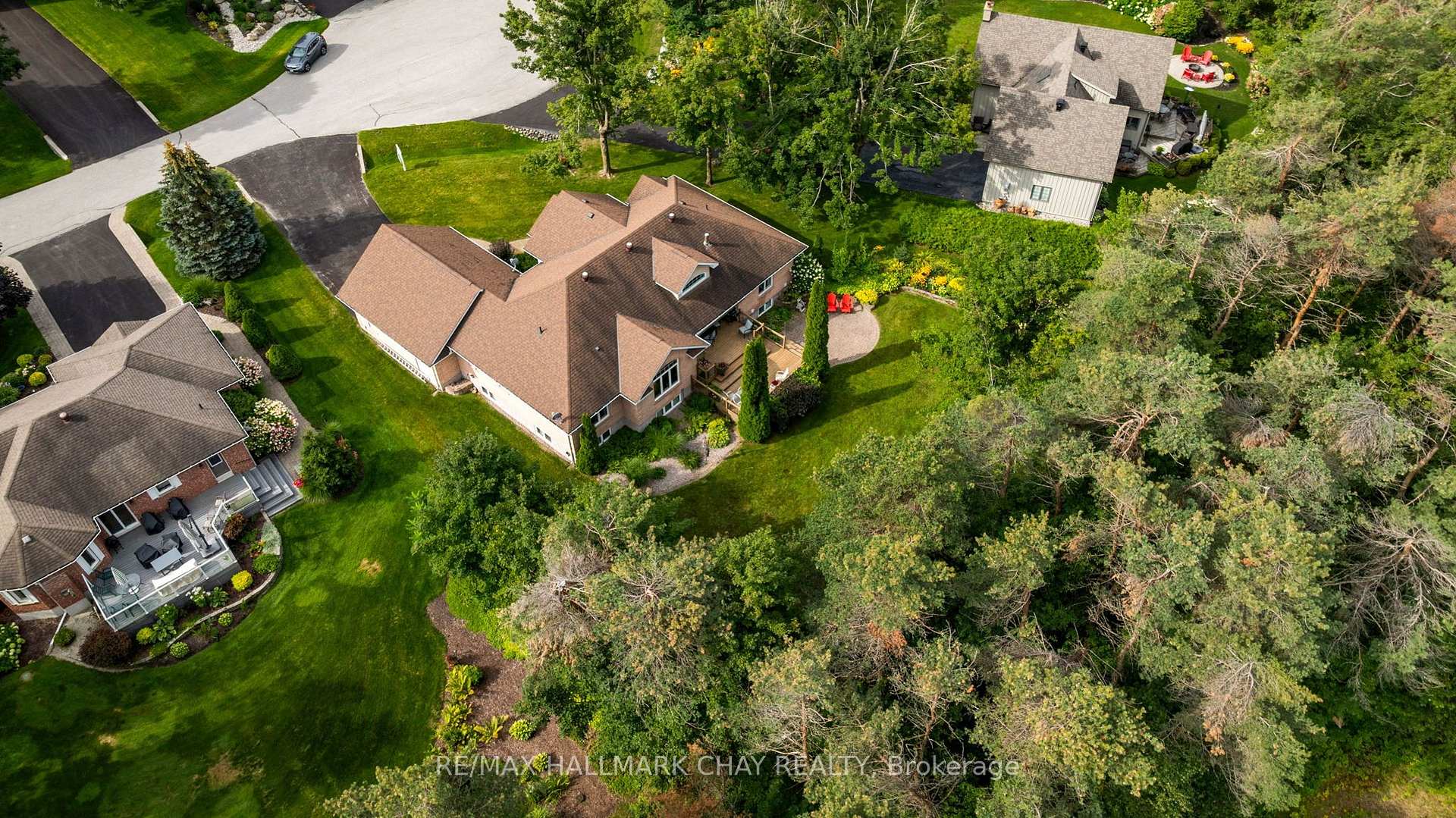 Photo 42 of 16 Chestnut Lane, Oro-Medonte, Horseshoe Valley — HOMEH