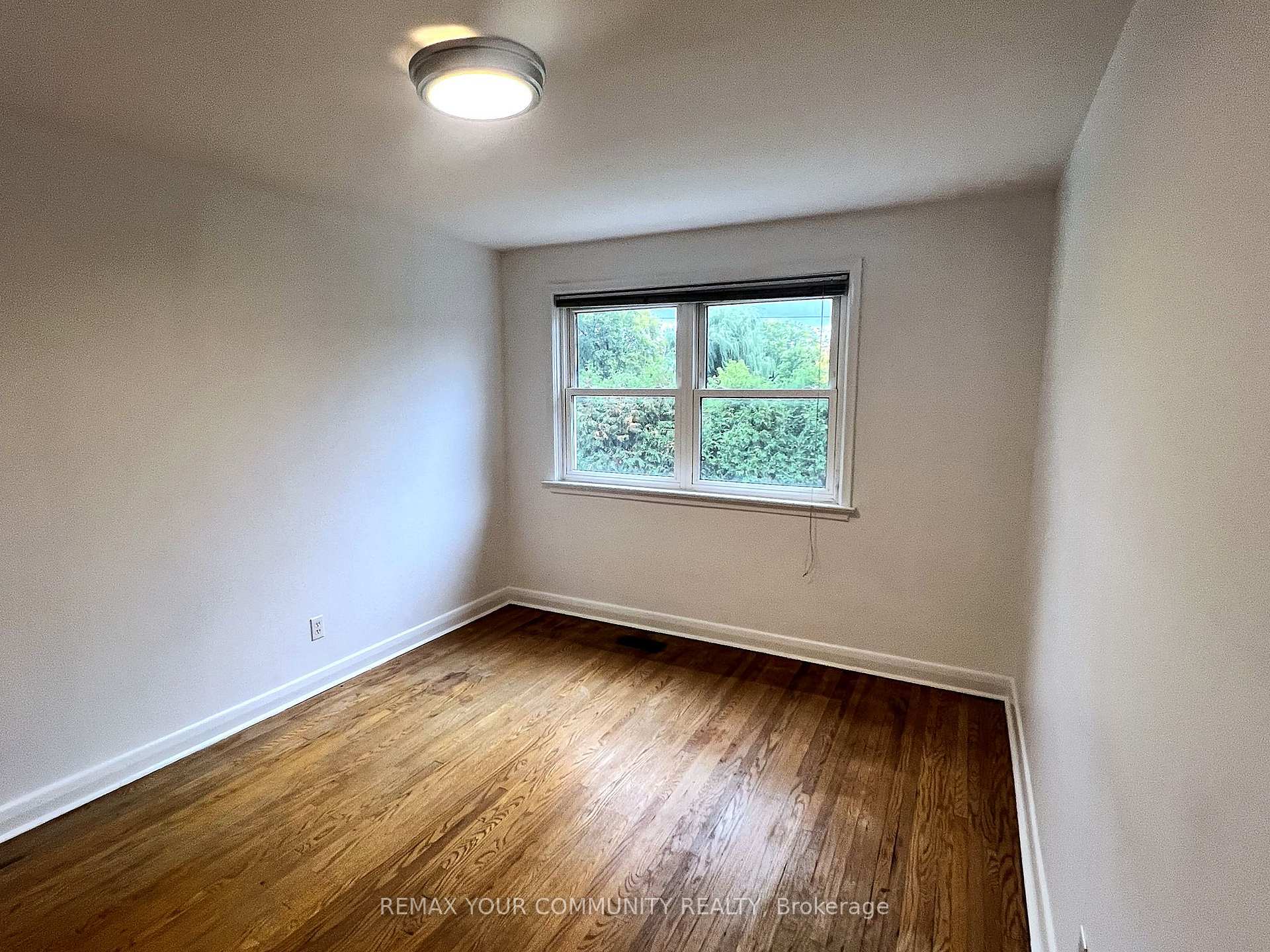 Photo 17 of 49 Tedford Drive, Scarborough, Wexford-Maryvale — HOMEH