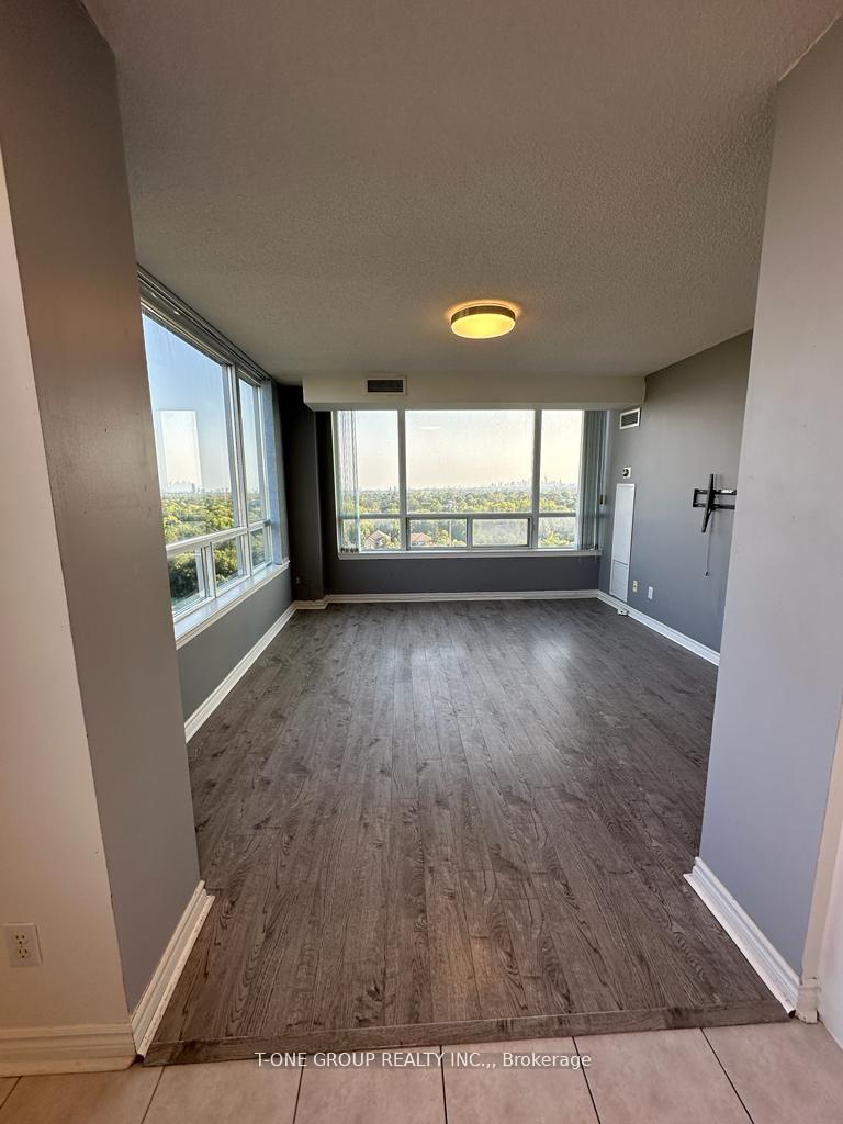 Photo 4 of Unit 1108, 3 Rean Drive, North York, Bayview Village — HOMEH