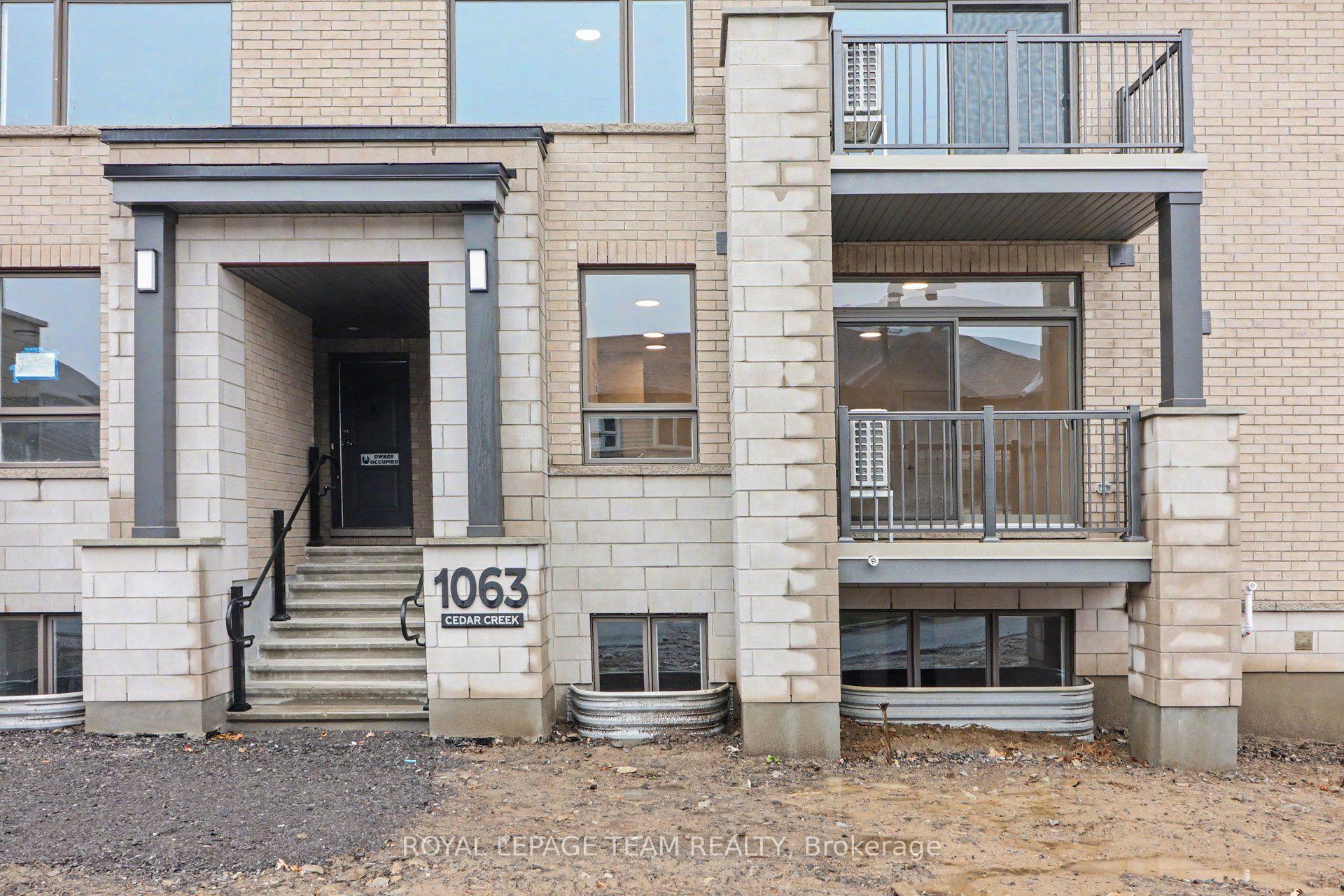 Photo 2 of Unit M, 1063 Cedar Creek Drive, Ottawa, Blossom Park/Kemp Park/Findlay Creek — HOMEH