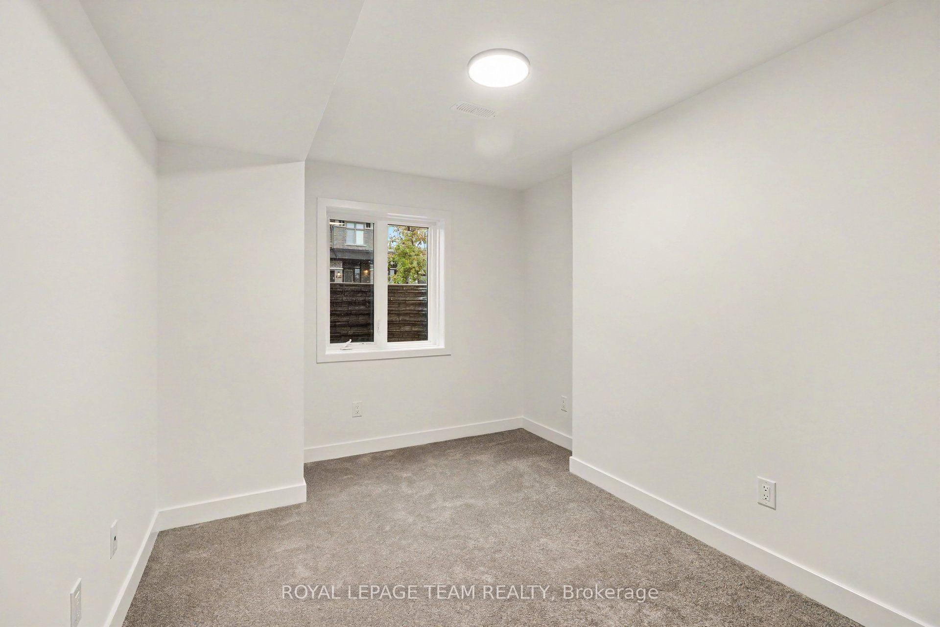 Photo 16 of Unit M, 1063 Cedar Creek Drive, Ottawa, Blossom Park/Kemp Park/Findlay Creek — HOMEH