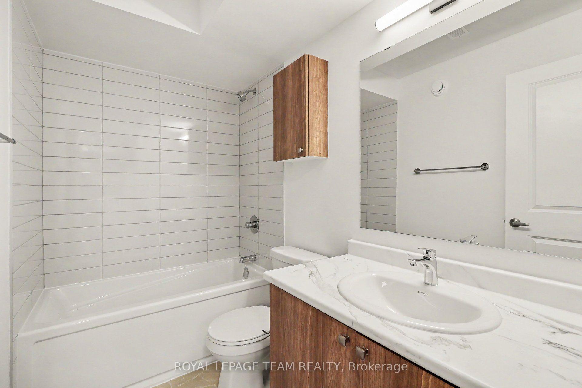 Photo 17 of Unit M, 1063 Cedar Creek Drive, Ottawa, Blossom Park/Kemp Park/Findlay Creek — HOMEH